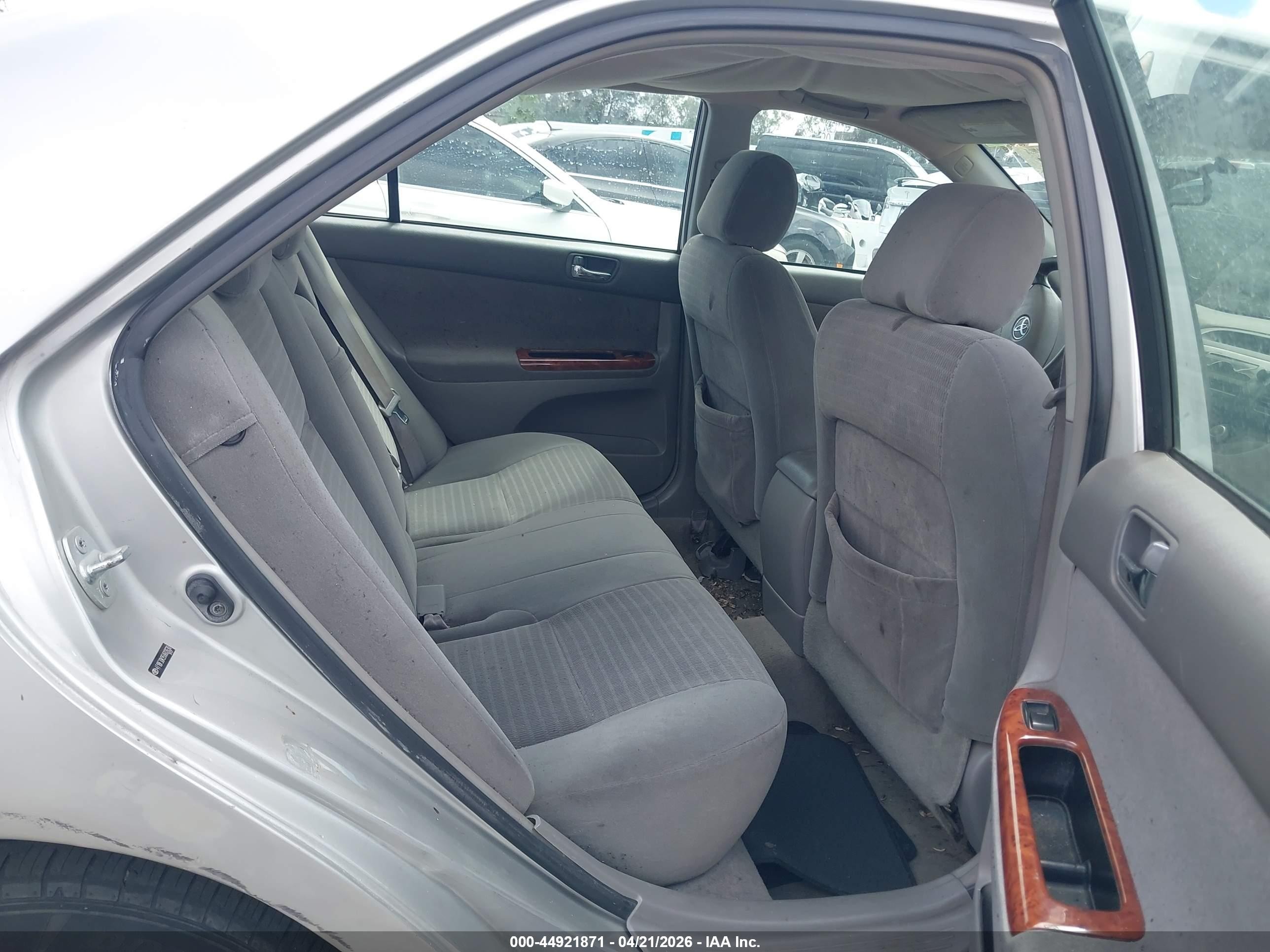 2005 Toyota Camry Le V6 Silver vin: 4T1BF30K95U602630