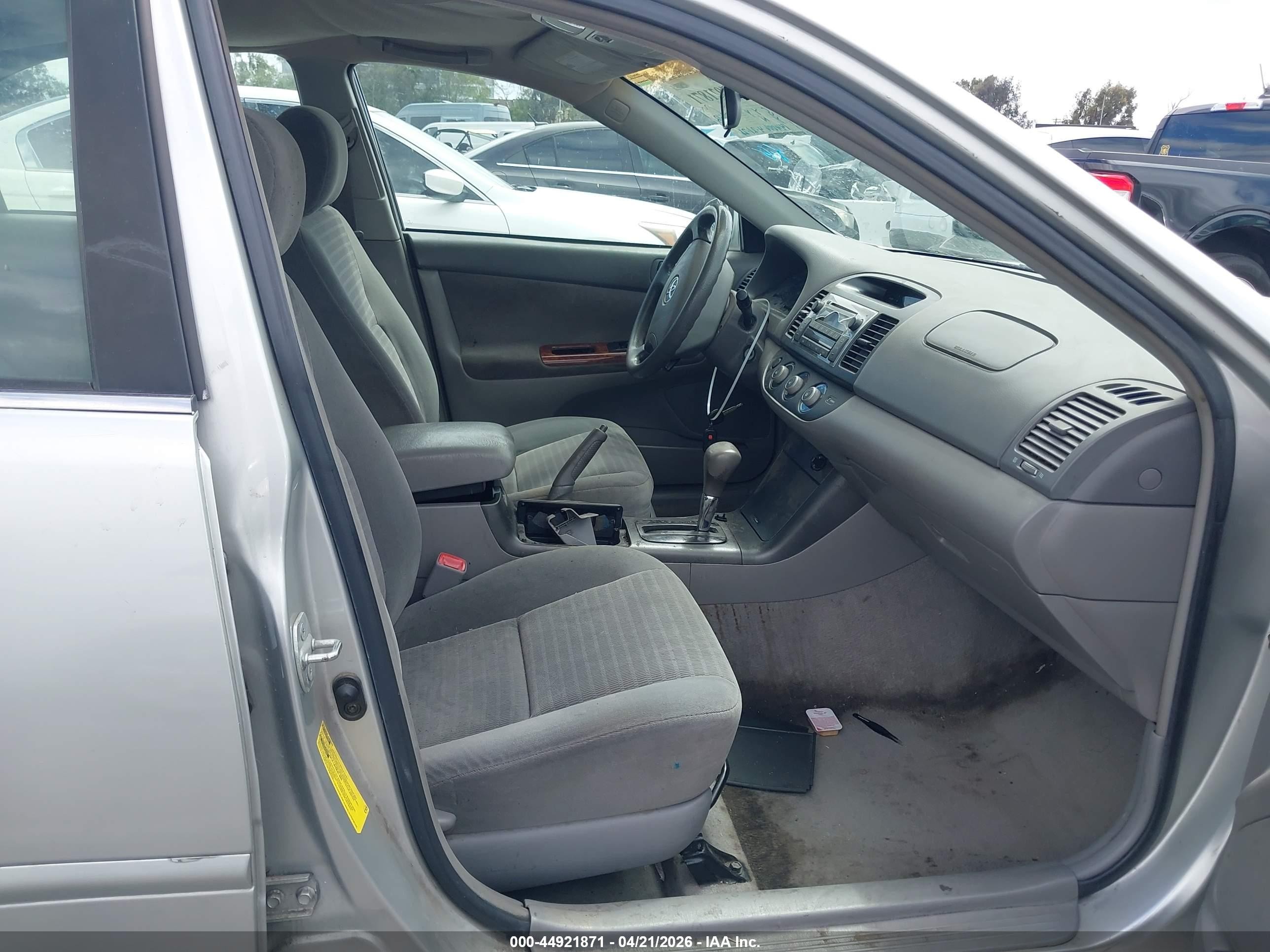 2005 Toyota Camry Le V6 Silver vin: 4T1BF30K95U602630