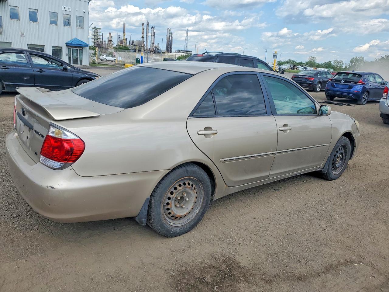 2005 Toyota Camry Le/xle/se Beige vin: 4T1BF30K95U606063