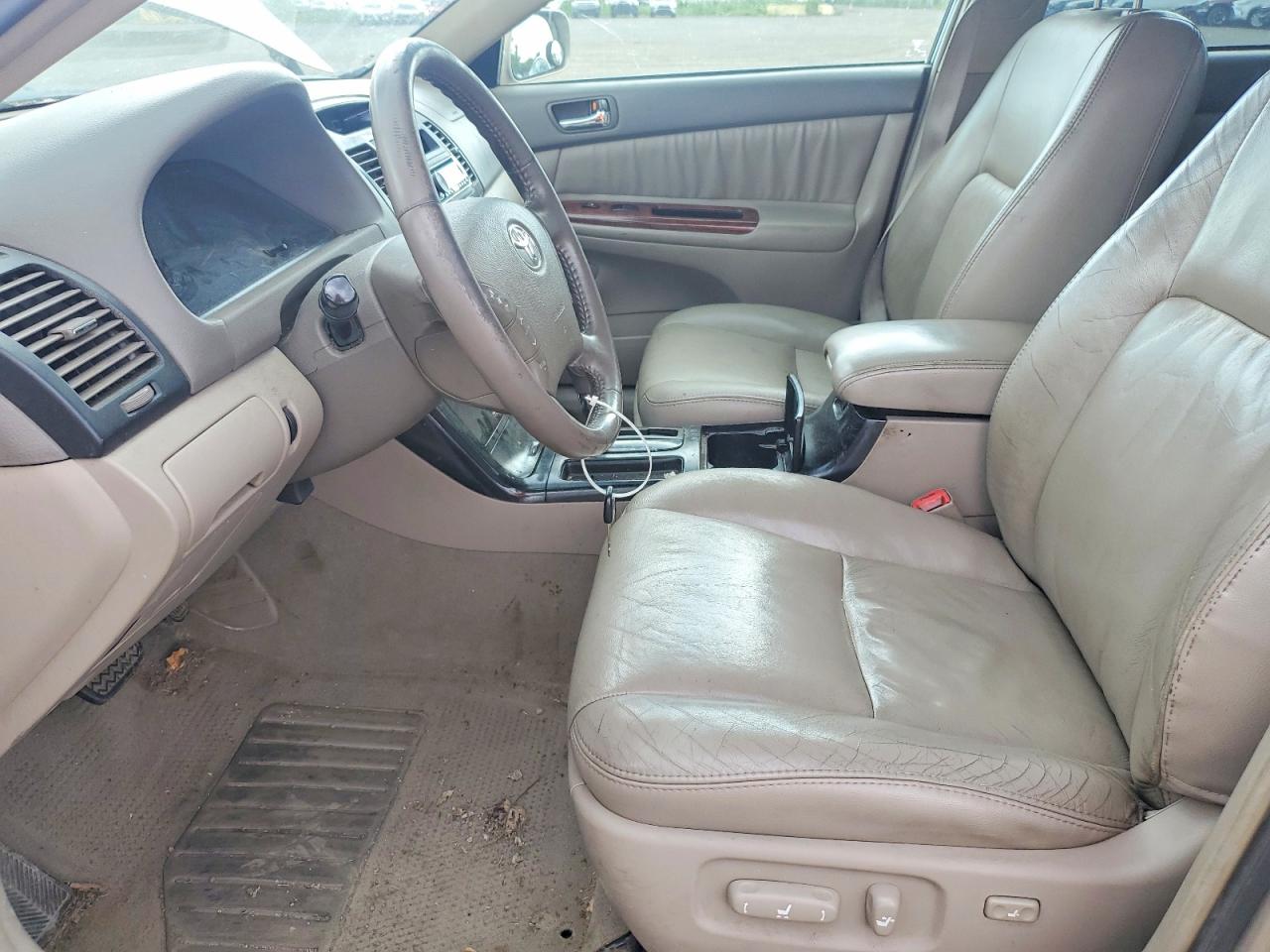 2005 Toyota Camry Le/xle/se Beige vin: 4T1BF30K95U606063