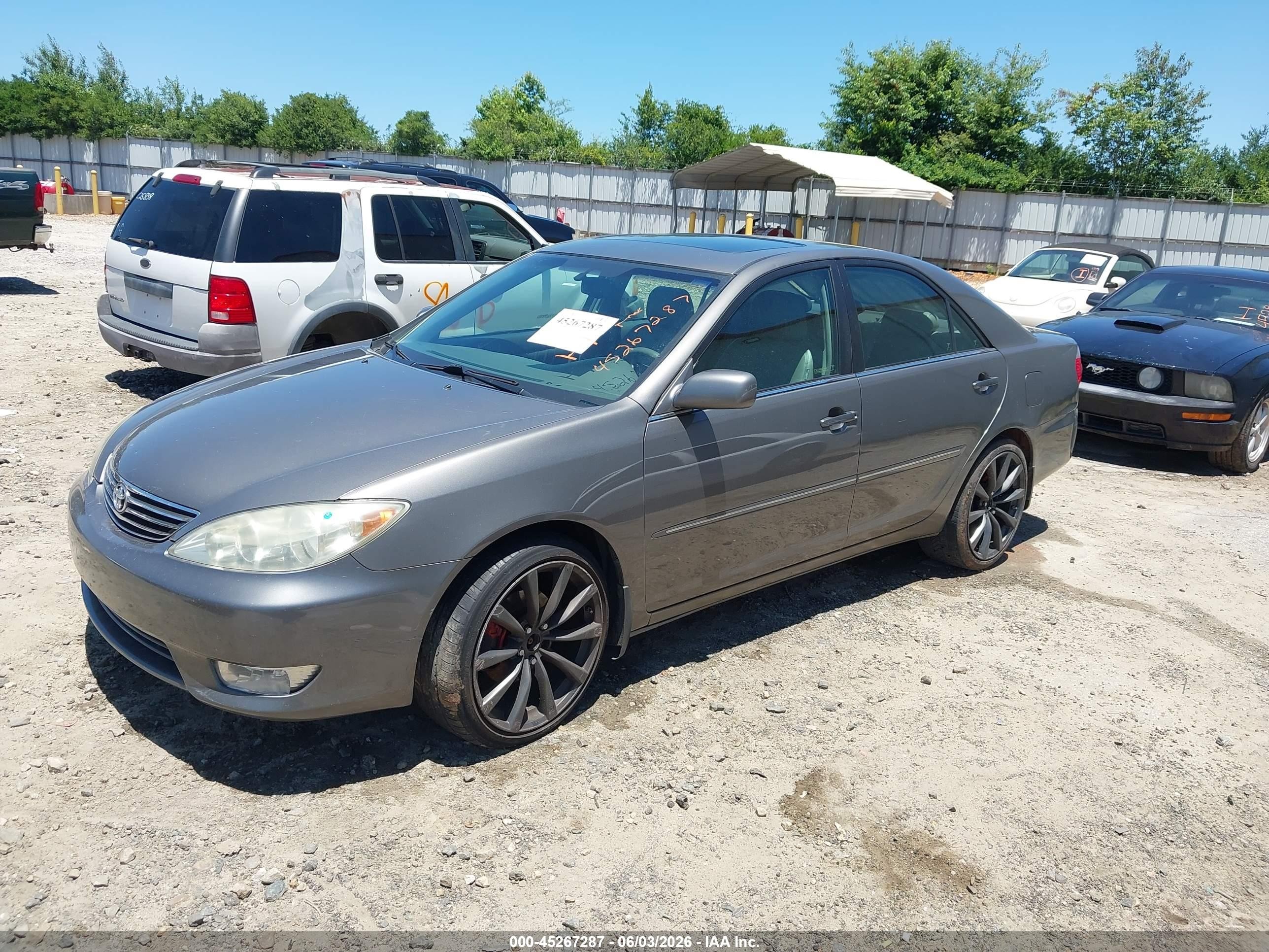 2006 Toyota Camry Xle V6 Желто-коричневый vin: 4T1BF30K96U633071