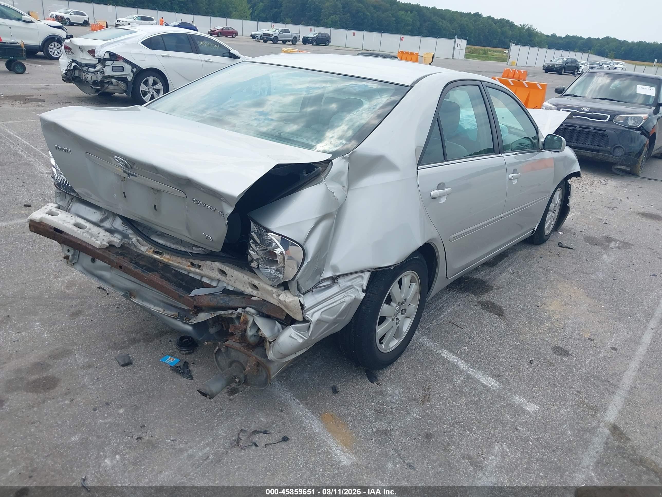 2002 Toyota Camry Xle Silver vin: 4T1BF30KX2U024016