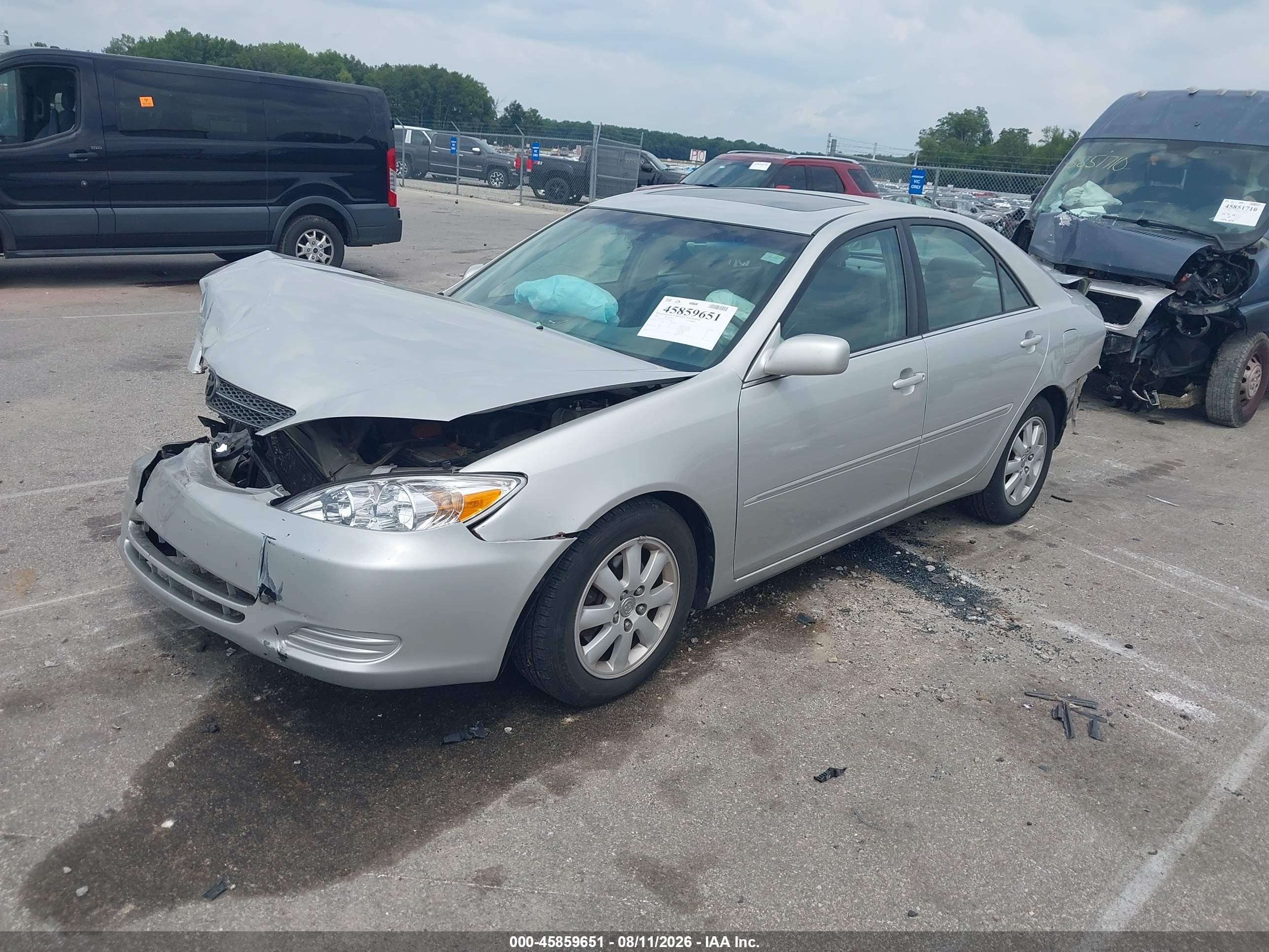 2002 Toyota Camry Xle Silver vin: 4T1BF30KX2U024016