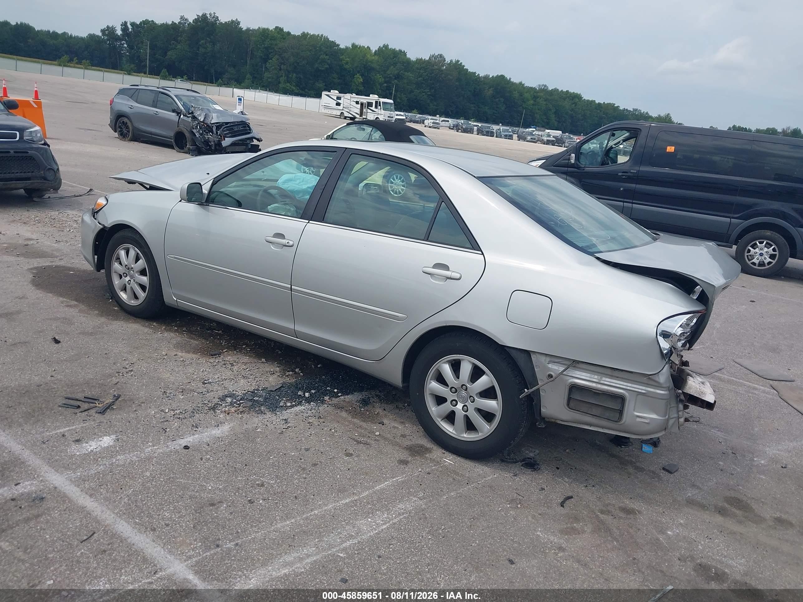 2002 Toyota Camry Xle Silver vin: 4T1BF30KX2U024016