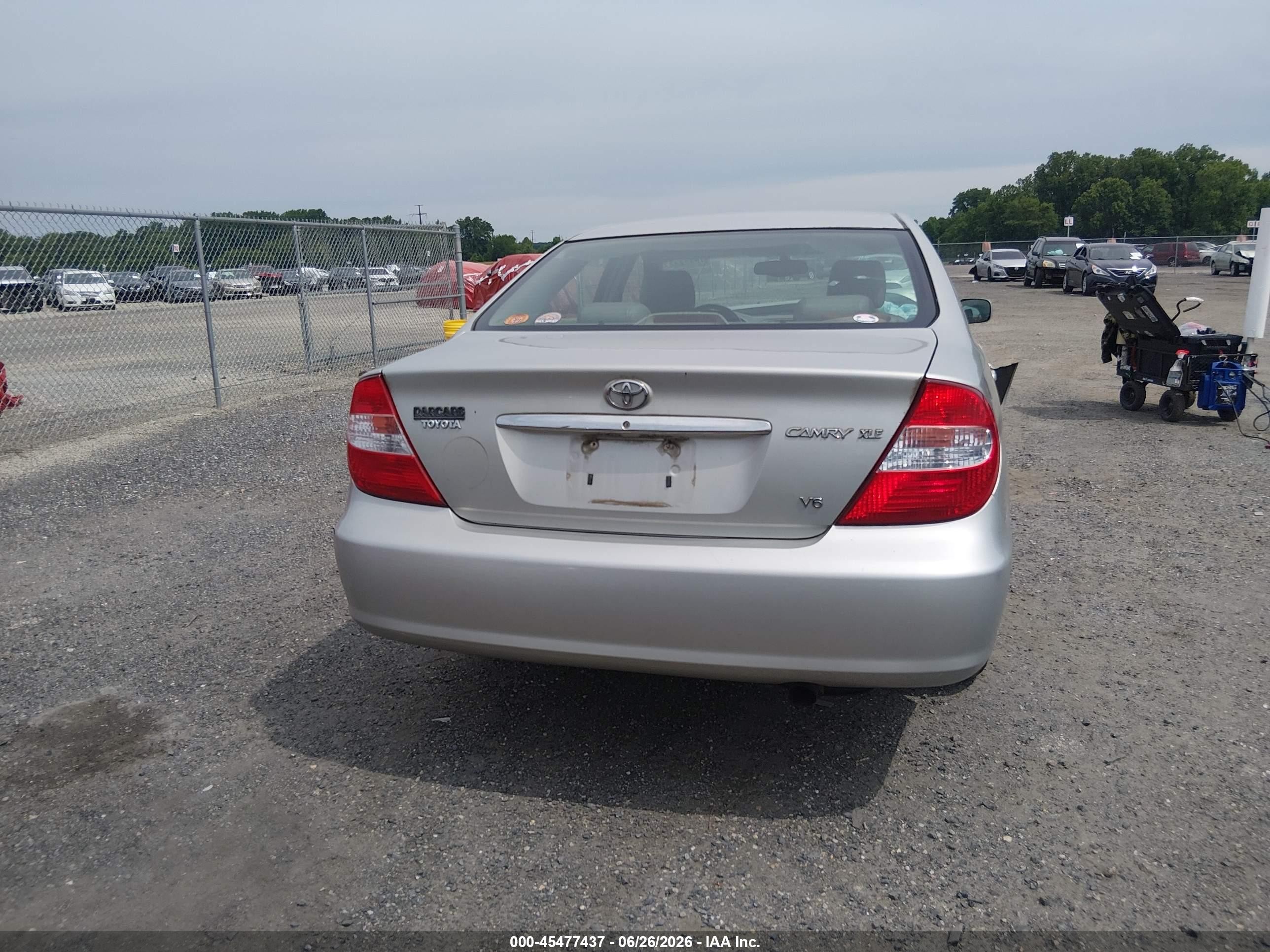 2003 Toyota Camry Xle V6 Silver vin: 4T1BF30KX3U042825