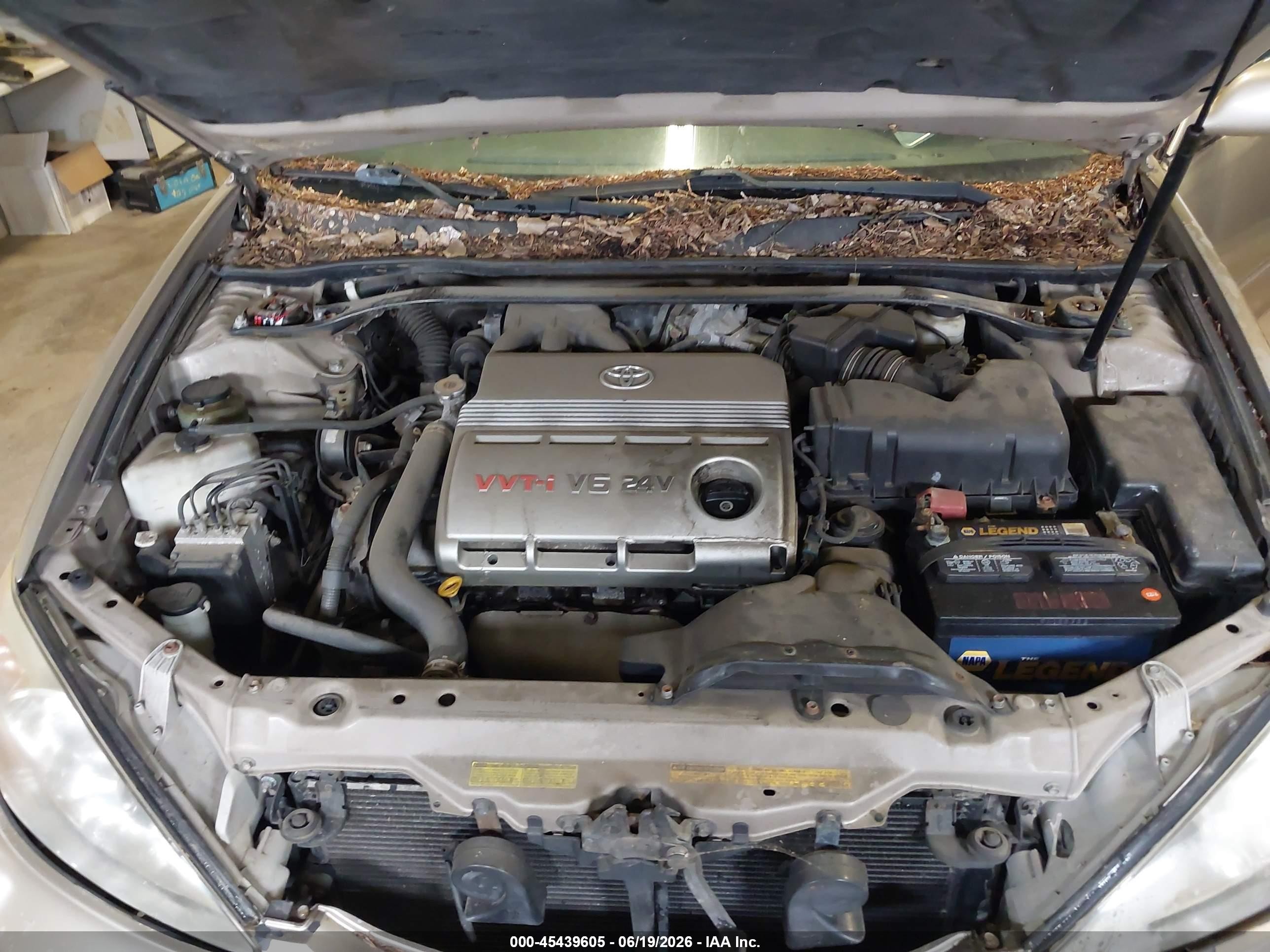 2003 Toyota Camry Xle V6 Gold vin: 4T1BF30KX3U061701