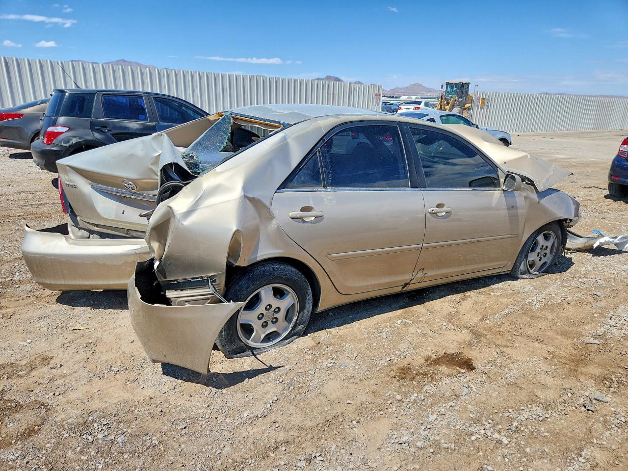 2003 Toyota Camry Le V6 Tan vin: 4T1BF30KX3U547943