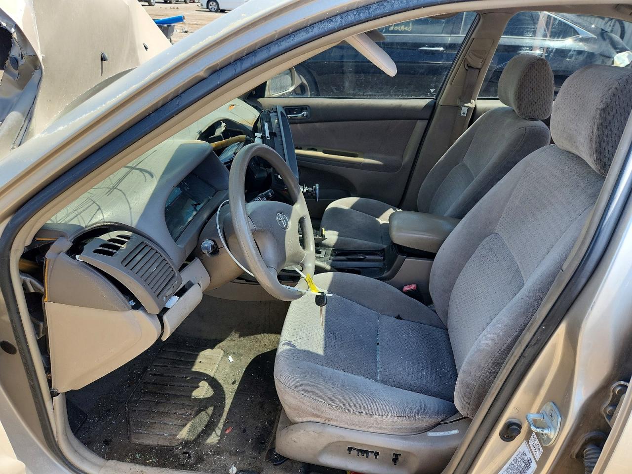 2003 Toyota Camry Le V6 Tan vin: 4T1BF30KX3U547943