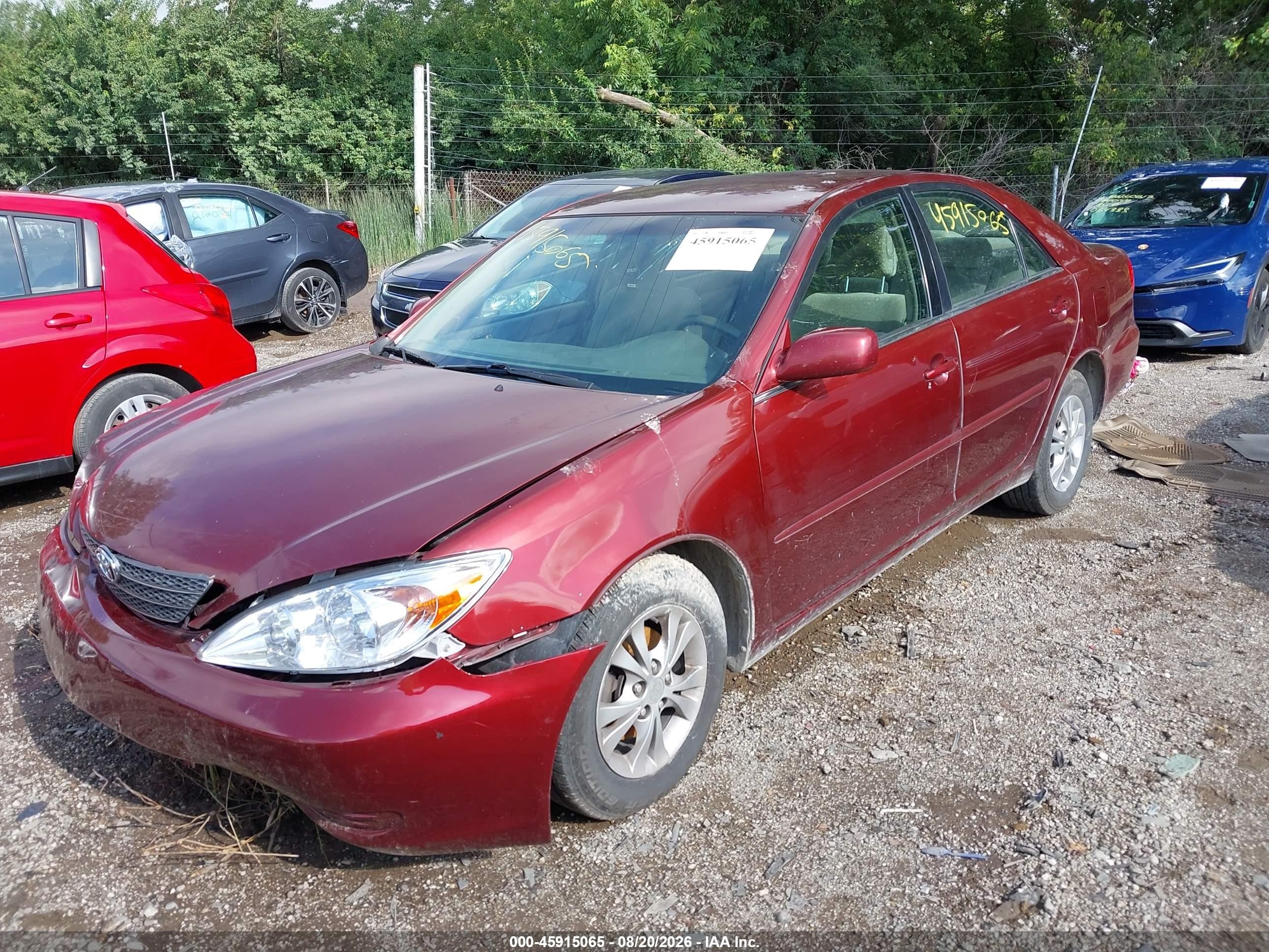 2004 Toyota Camry Le V6 Red vin: 4T1BF30KX4U066771