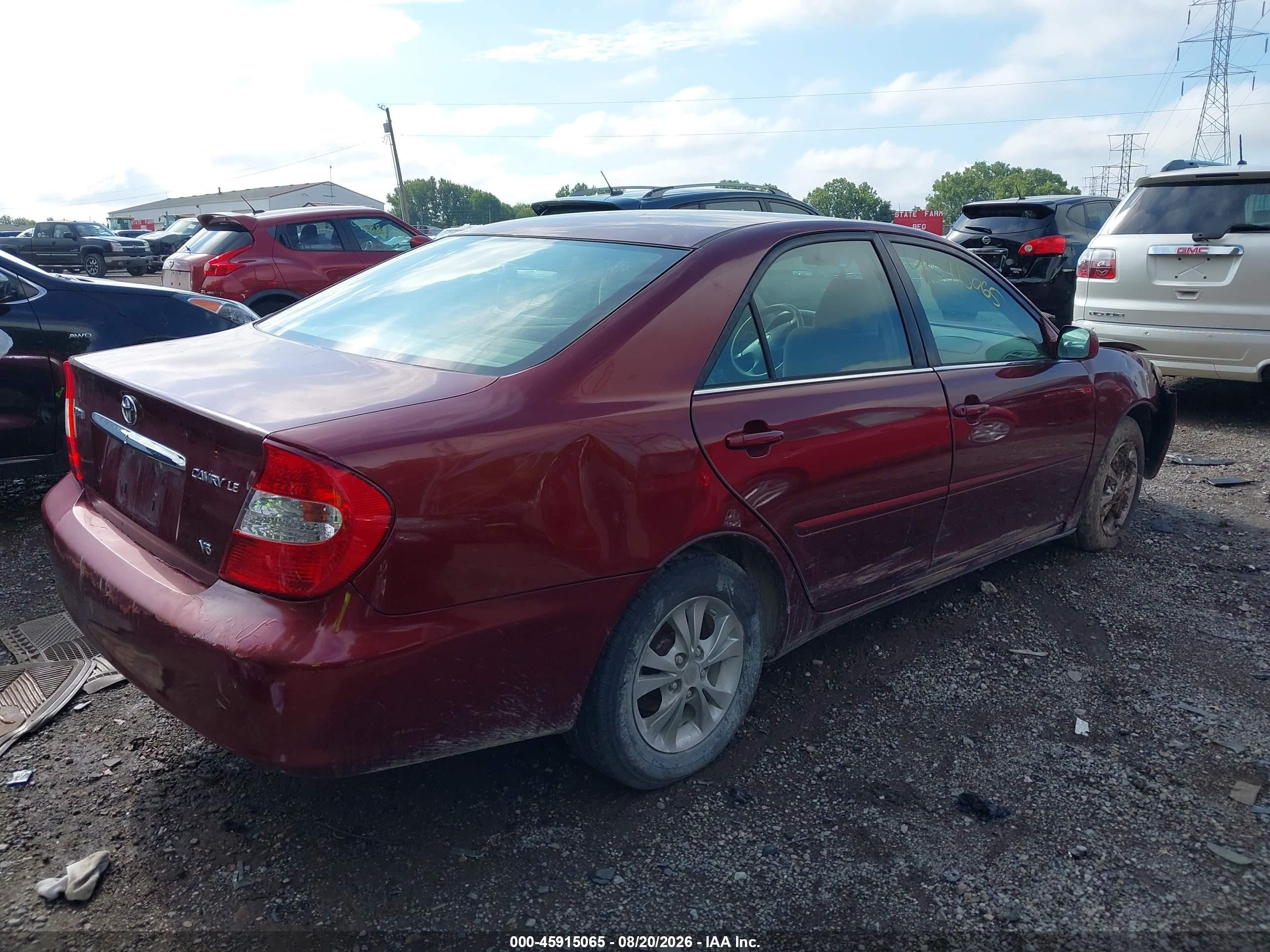 2004 Toyota Camry Le V6 Red vin: 4T1BF30KX4U066771