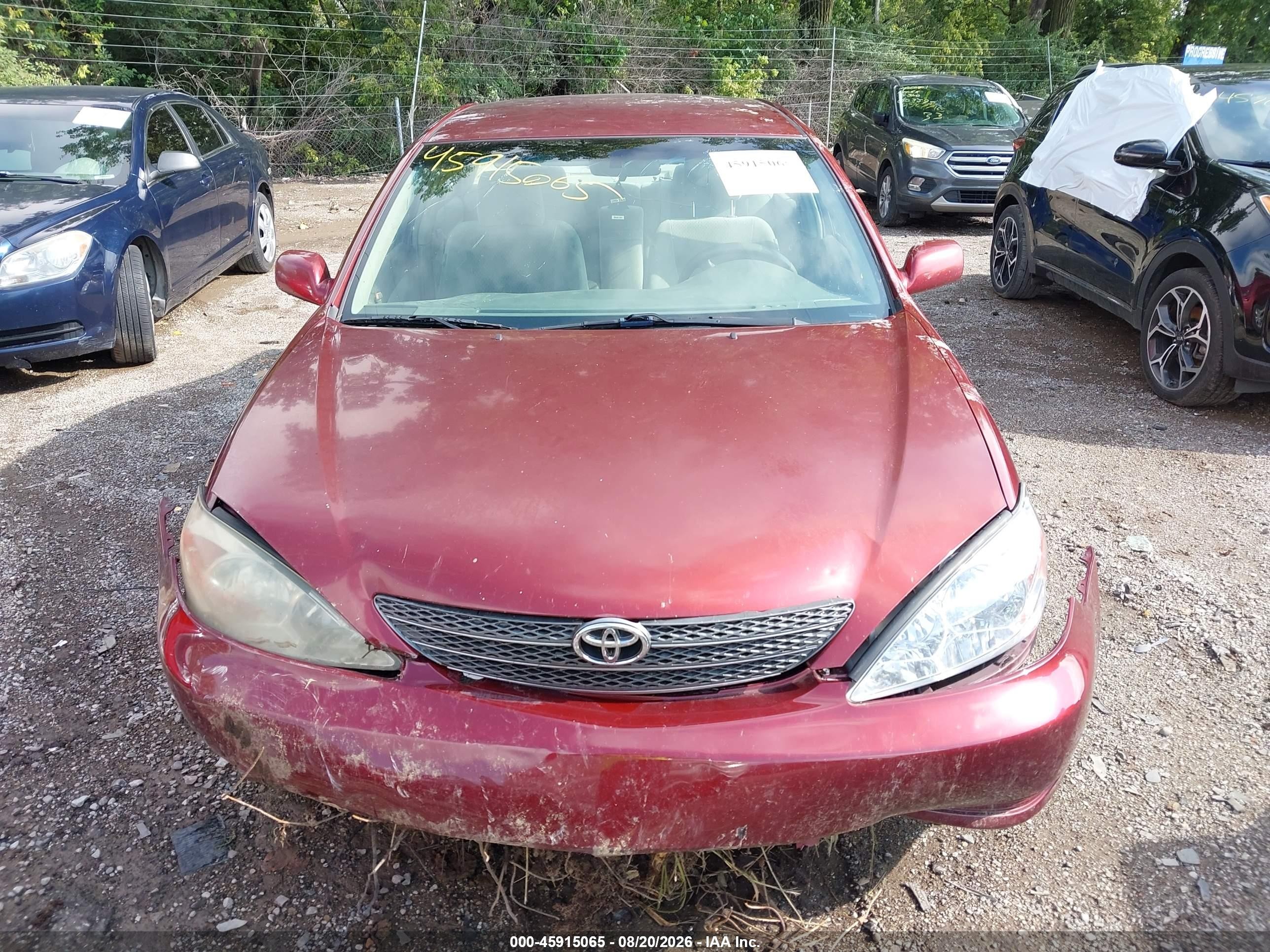 2004 Toyota Camry Le V6 Red vin: 4T1BF30KX4U066771
