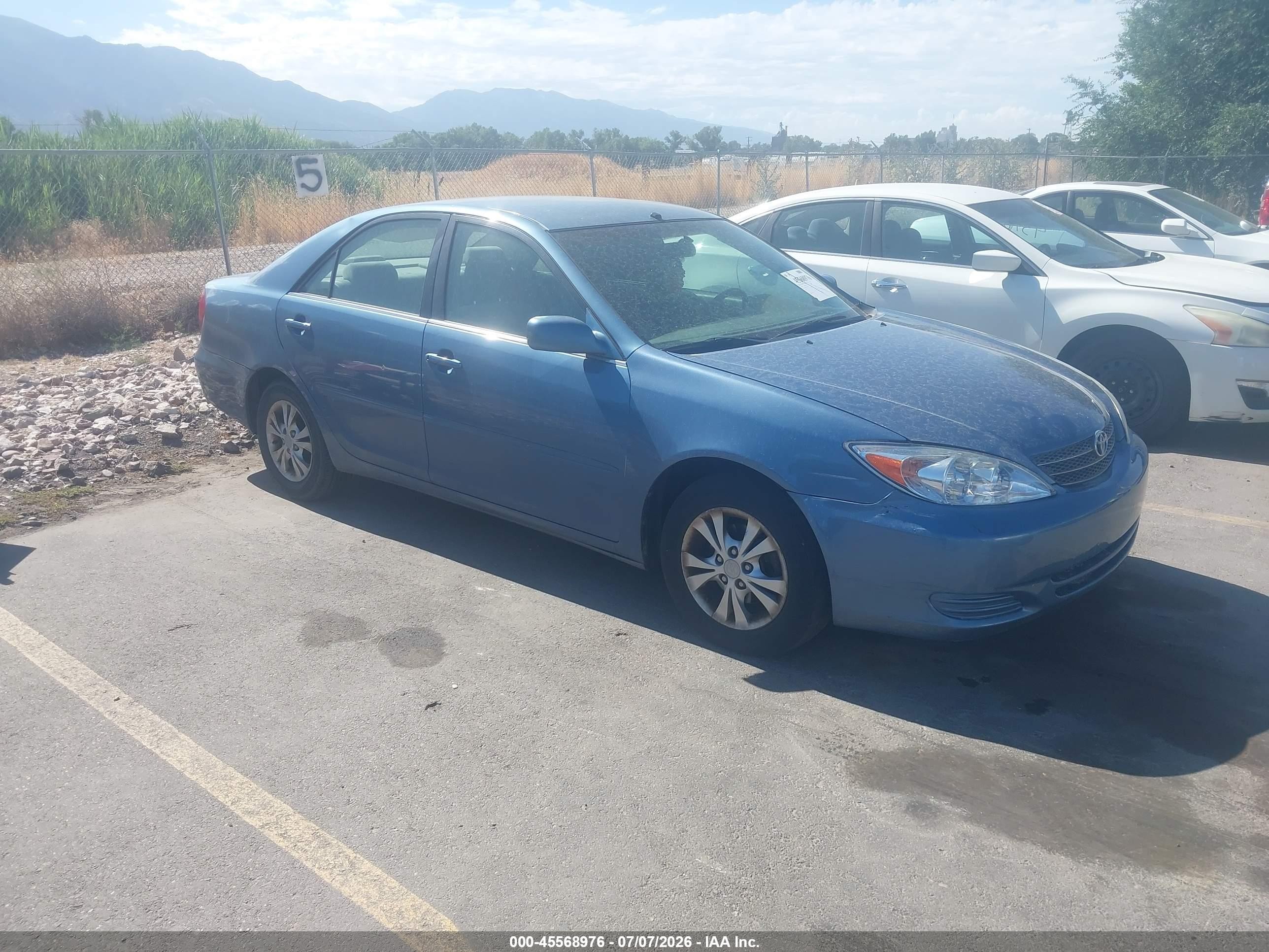2004 Toyota Camry Le V6 Blue vin: 4T1BF30KX4U588445
