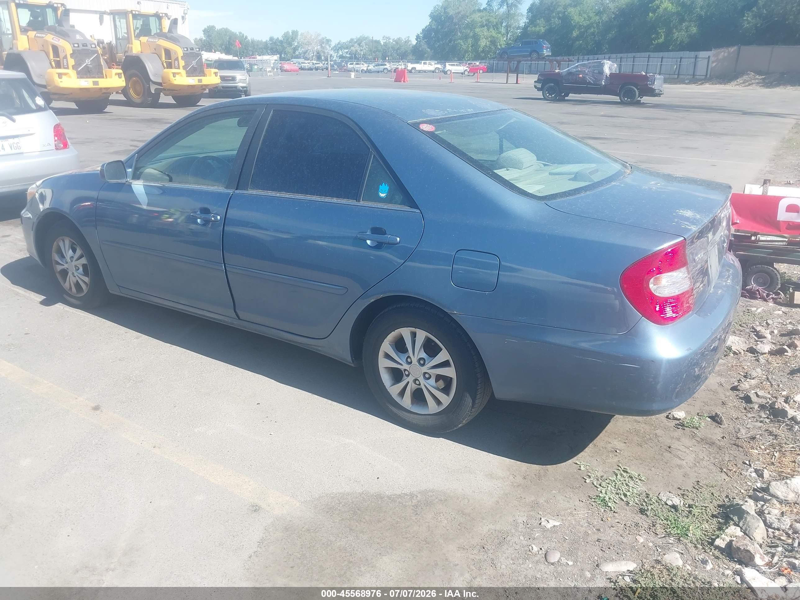 2004 Toyota Camry Le V6 Blue vin: 4T1BF30KX4U588445