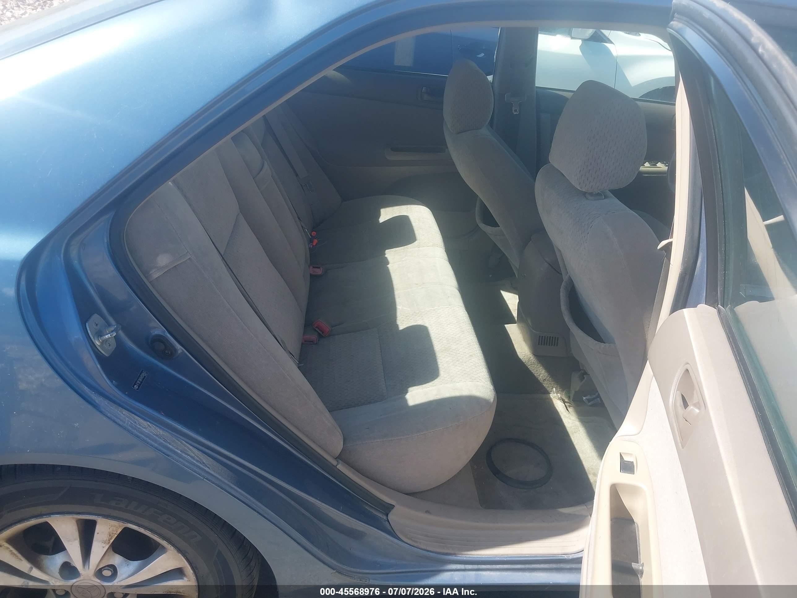 2004 Toyota Camry Le V6 Blue vin: 4T1BF30KX4U588445