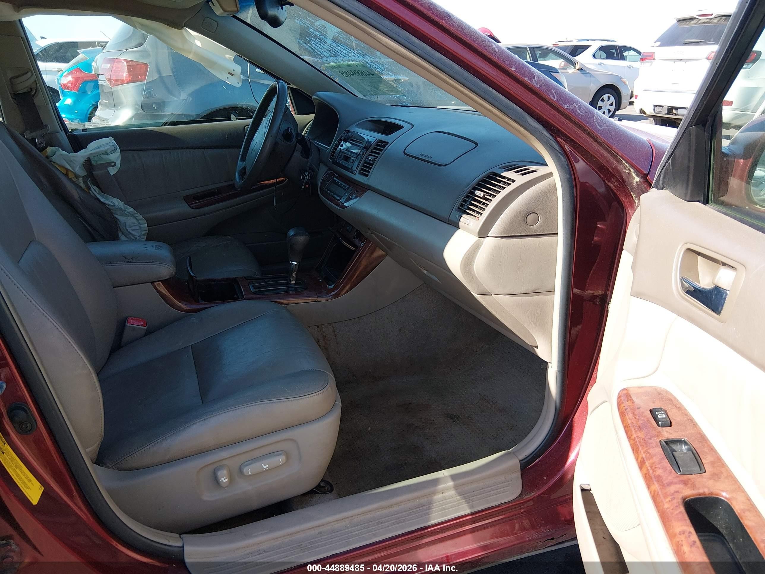 2005 Toyota Camry Xle V6 Red vin: 4T1BF30KX5U102623