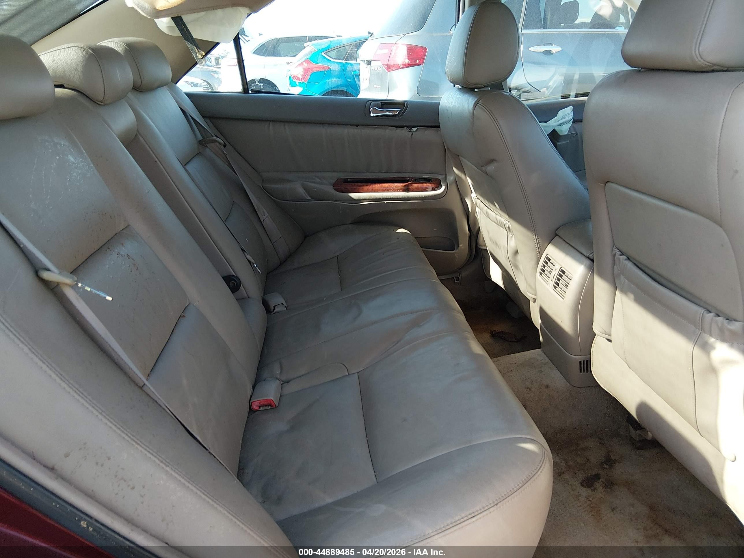 2005 Toyota Camry Xle V6 Red vin: 4T1BF30KX5U102623