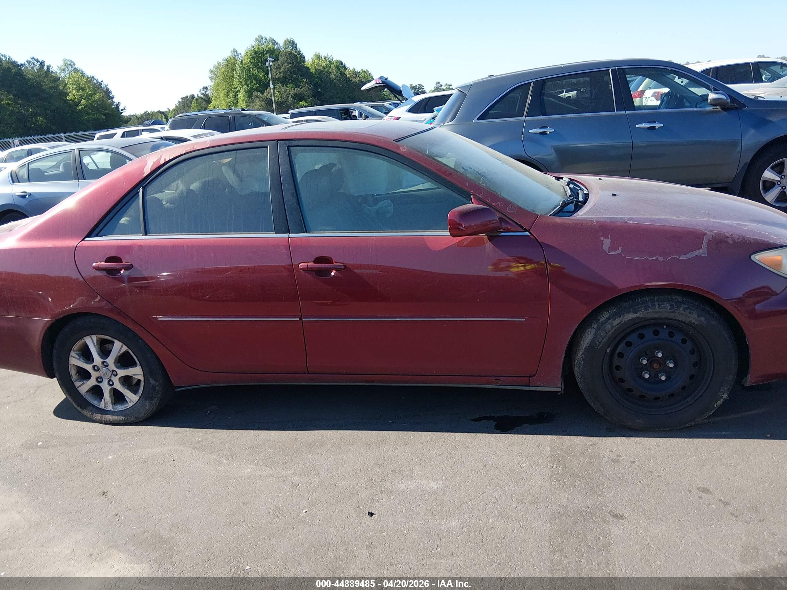 2005 Toyota Camry Xle V6 Red vin: 4T1BF30KX5U102623