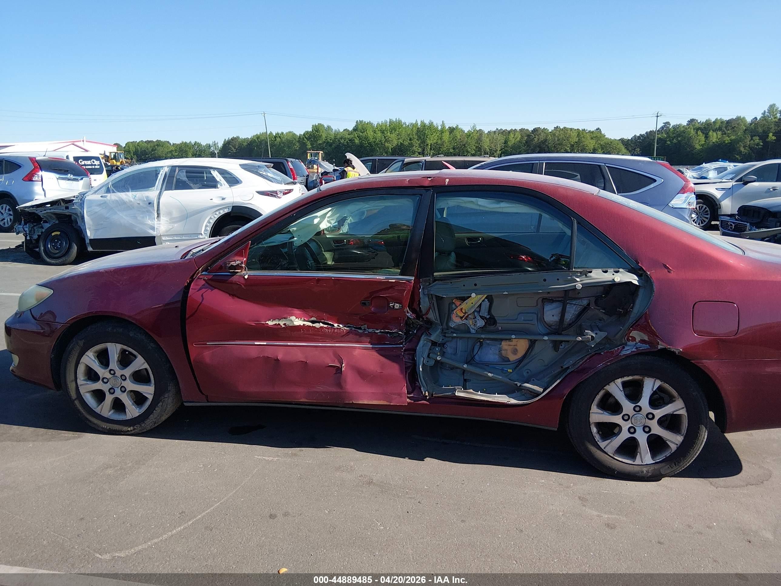 2005 Toyota Camry Xle V6 Red vin: 4T1BF30KX5U102623