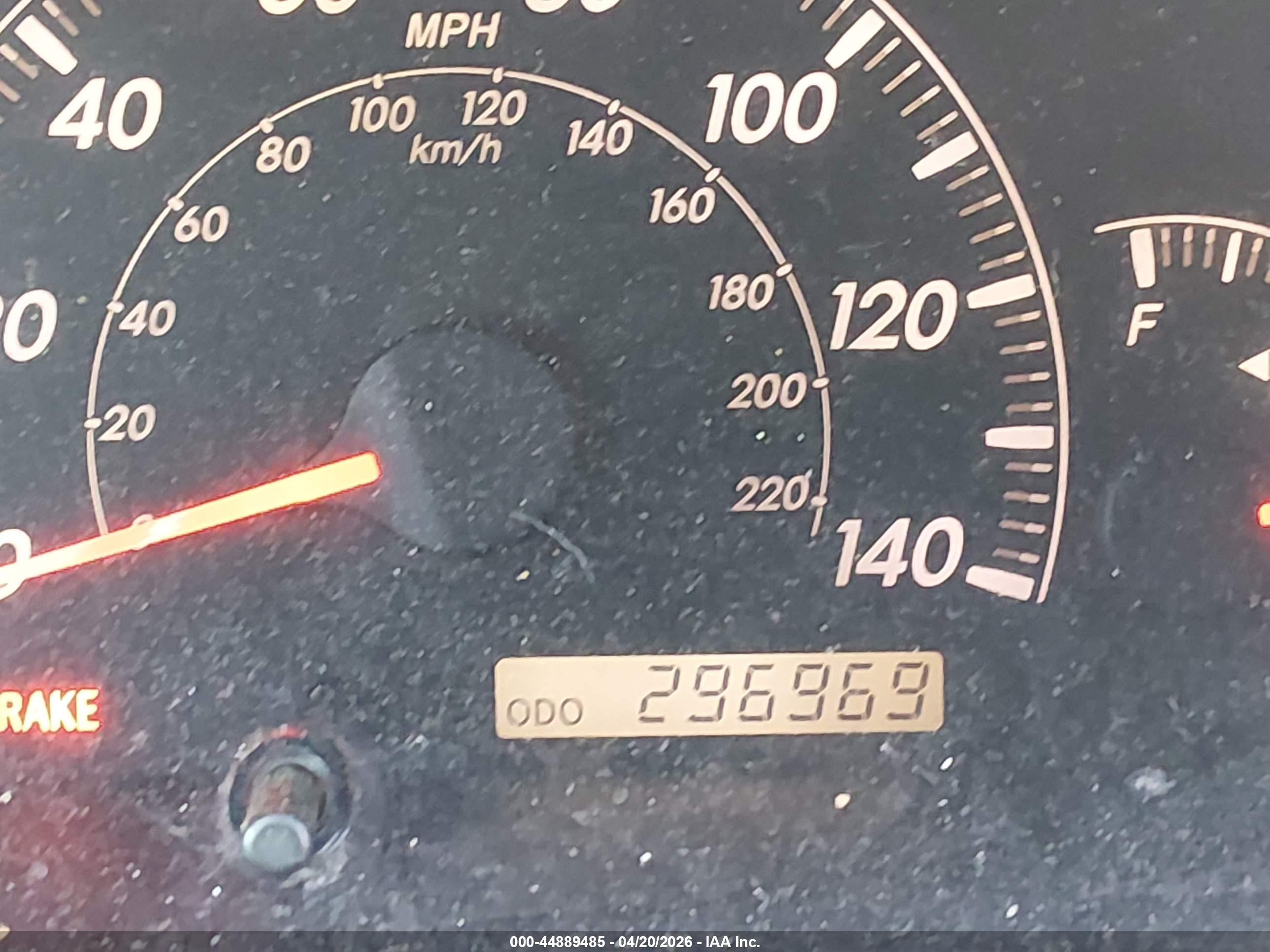 2005 Toyota Camry Xle V6 Red vin: 4T1BF30KX5U102623