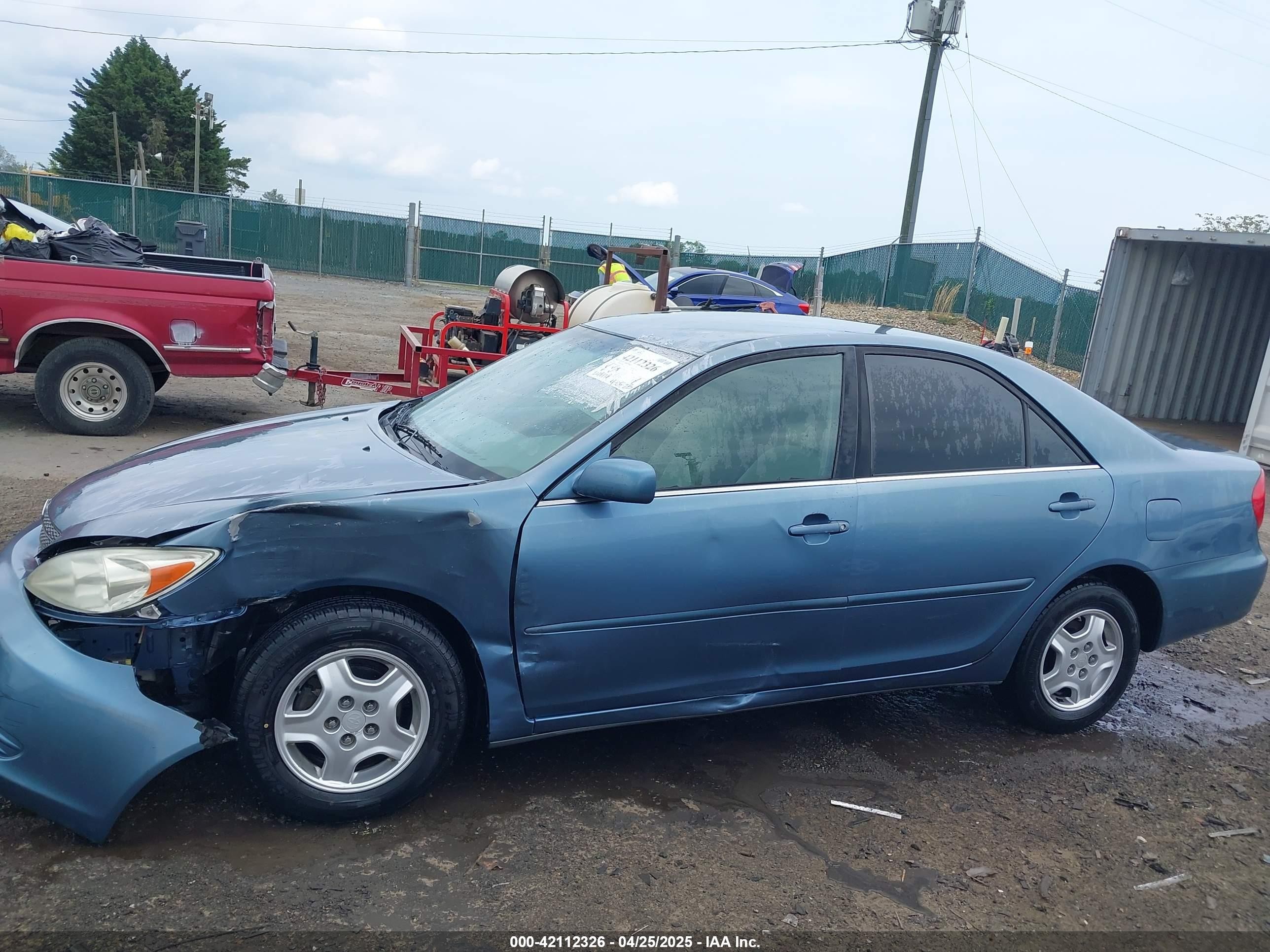 2002 Toyota Camry Le V6 Light Blue vin: 4T1BF32K02U518382
