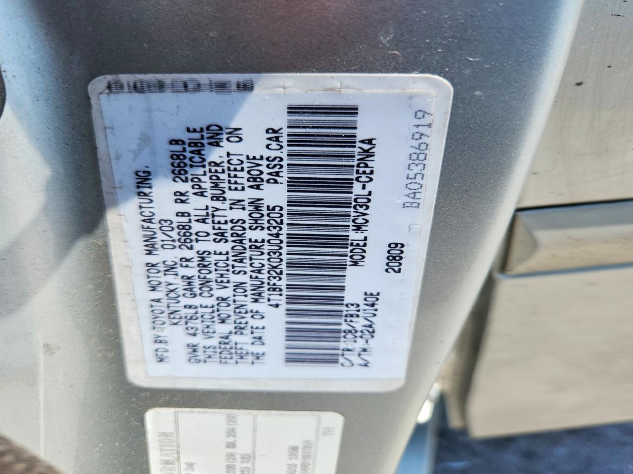 2003 Toyota Camry Le V6 White vin: 4T1BF32K03U043205