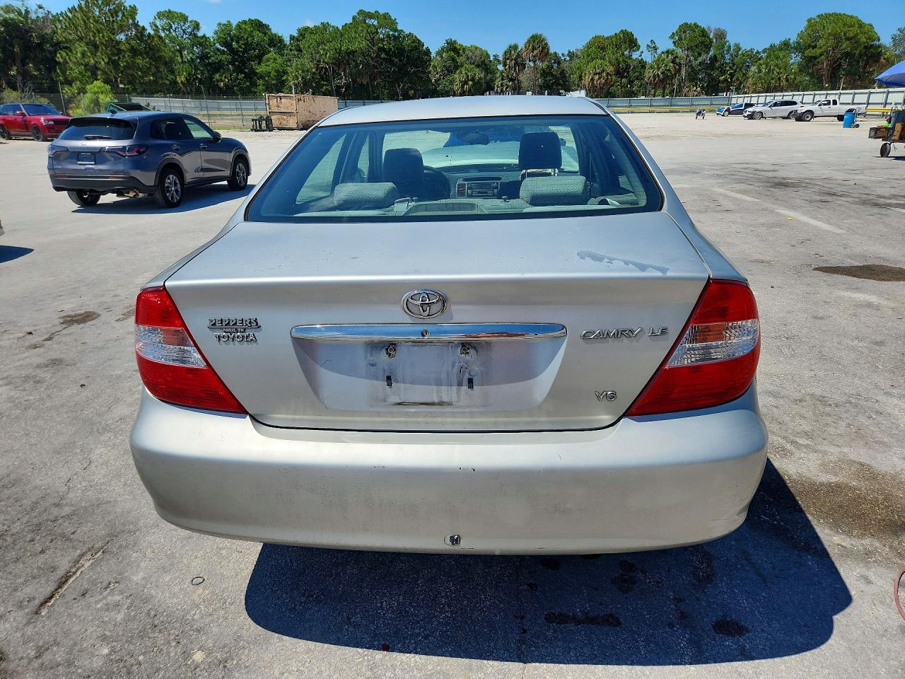 2003 Toyota Camry Le V6 White vin: 4T1BF32K03U043205