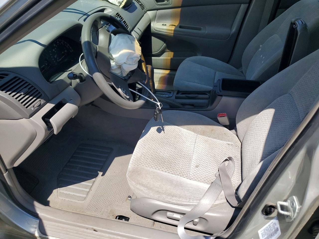 2003 Toyota Camry Le V6 Silver vin: 4T1BF32K03U547107