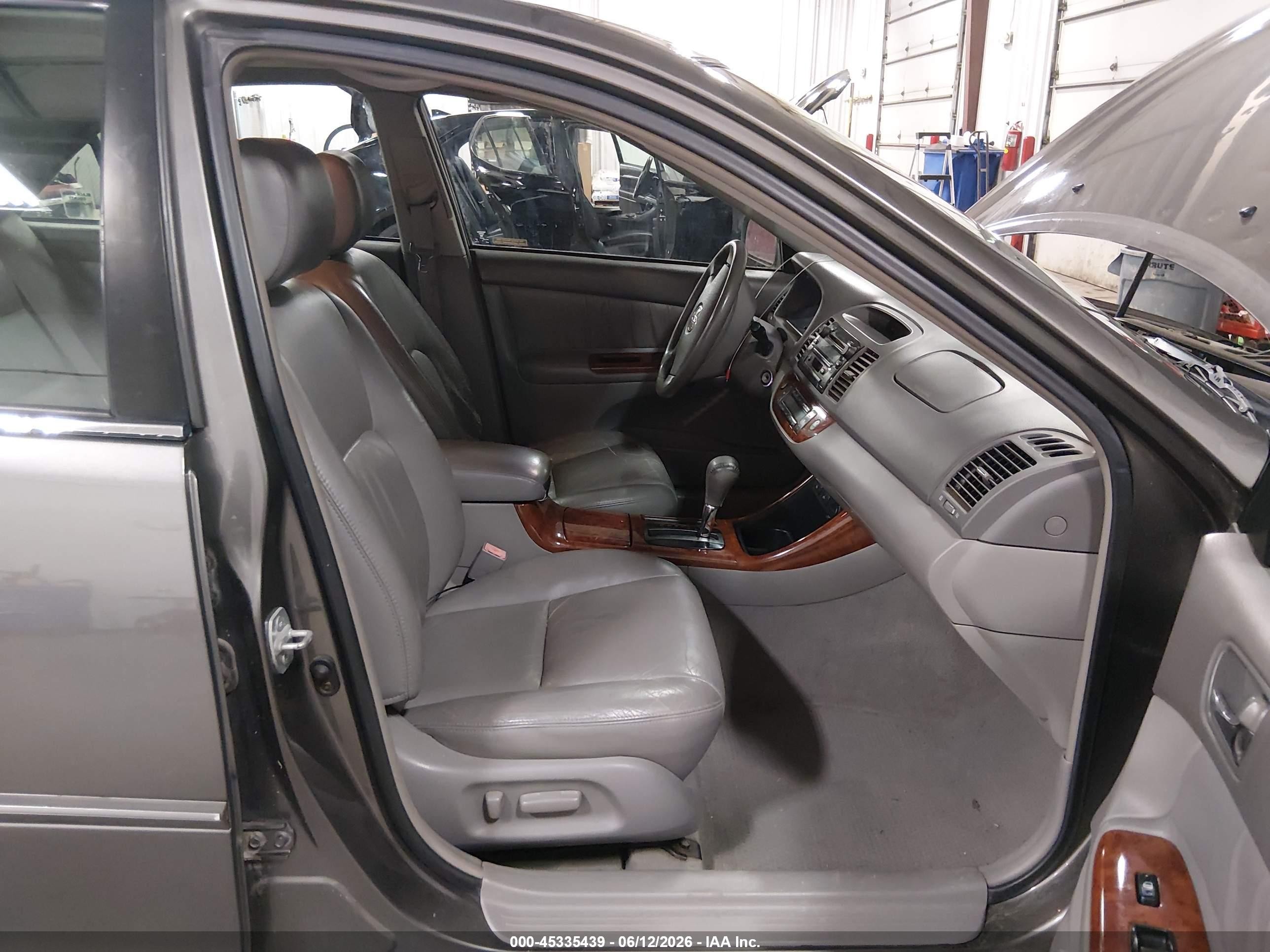 2003 Toyota Camry Xle V6 Gray vin: 4T1BF32K03U565784