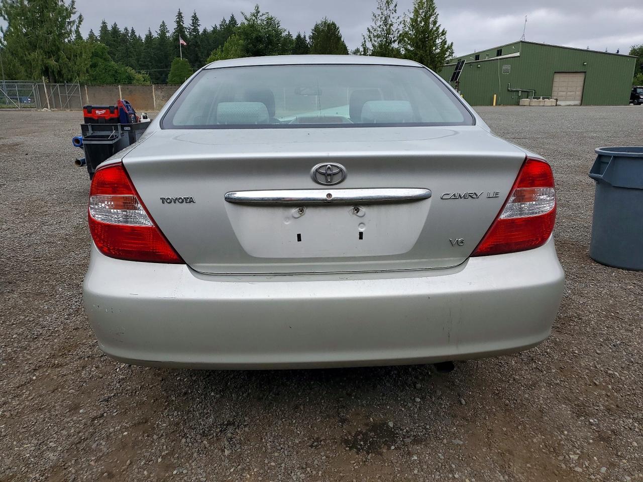 2004 Toyota Camry Le V6 Silver vin: 4T1BF32K04U068851