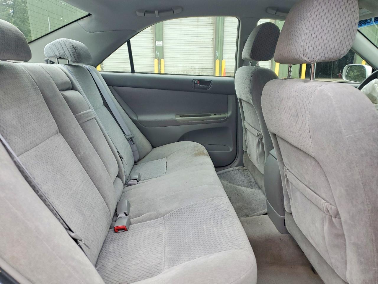 2004 Toyota Camry Le V6 Silver vin: 4T1BF32K04U068851