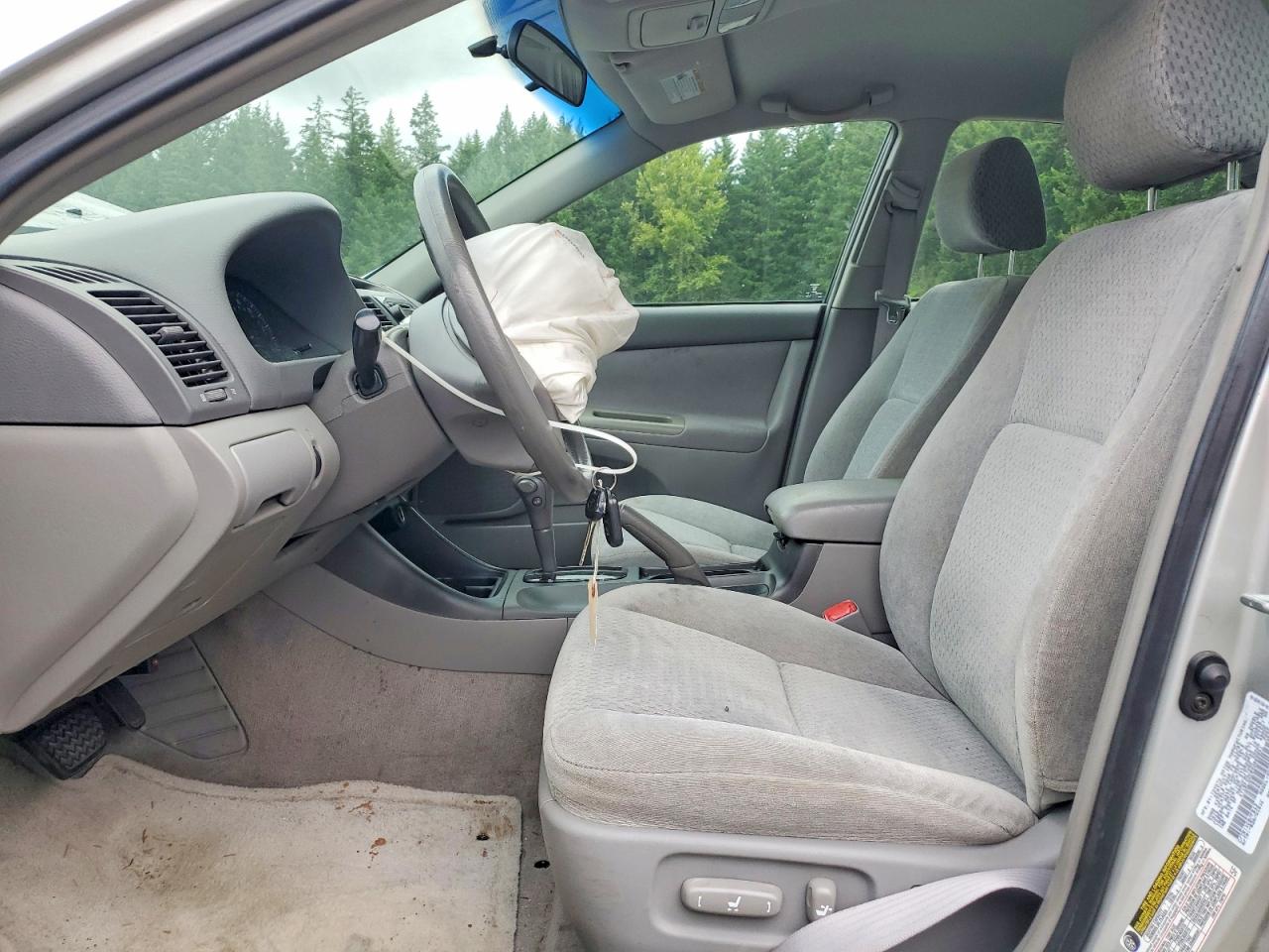 2004 Toyota Camry Le V6 Silver vin: 4T1BF32K04U068851