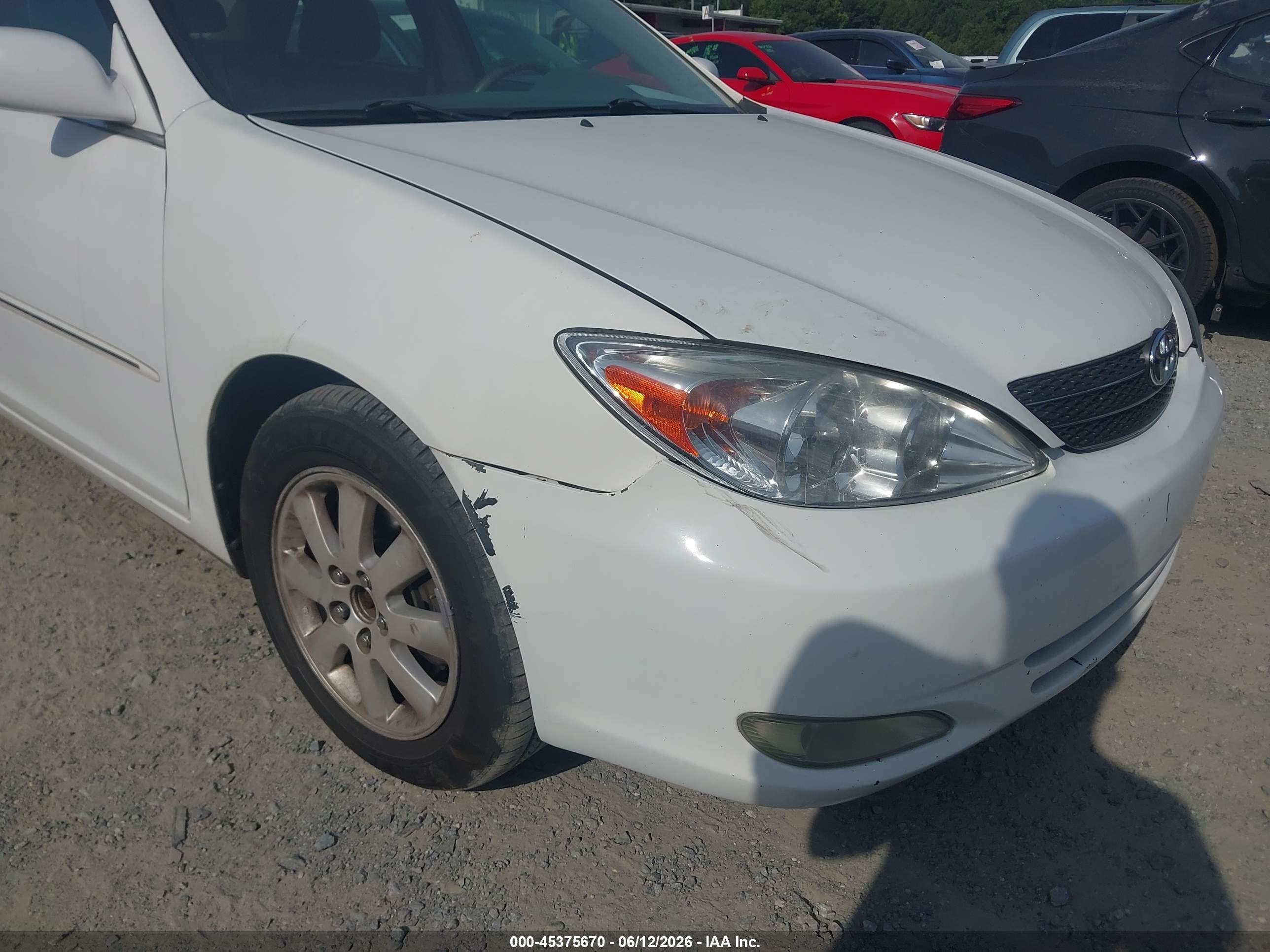 2004 Toyota Camry Xle V6 White vin: 4T1BF32K04U076397