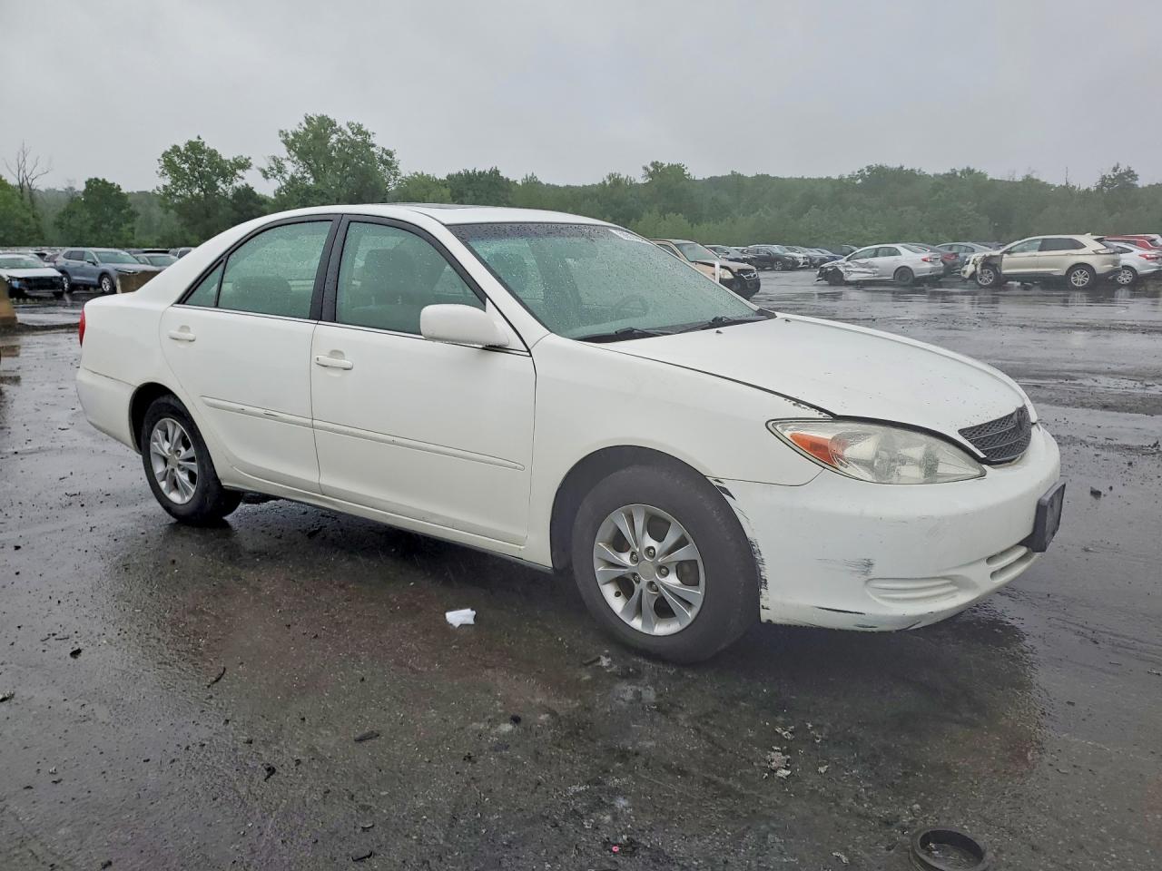 2004 Toyota Camry Le V6 Белый vin: 4T1BF32K04U080448