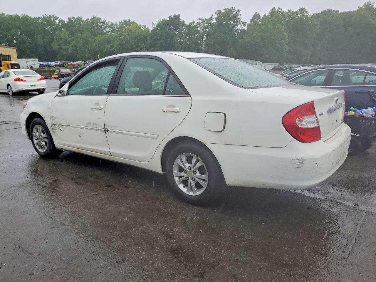 2004 Toyota Camry Le V6 Белый vin: 4T1BF32K04U080448