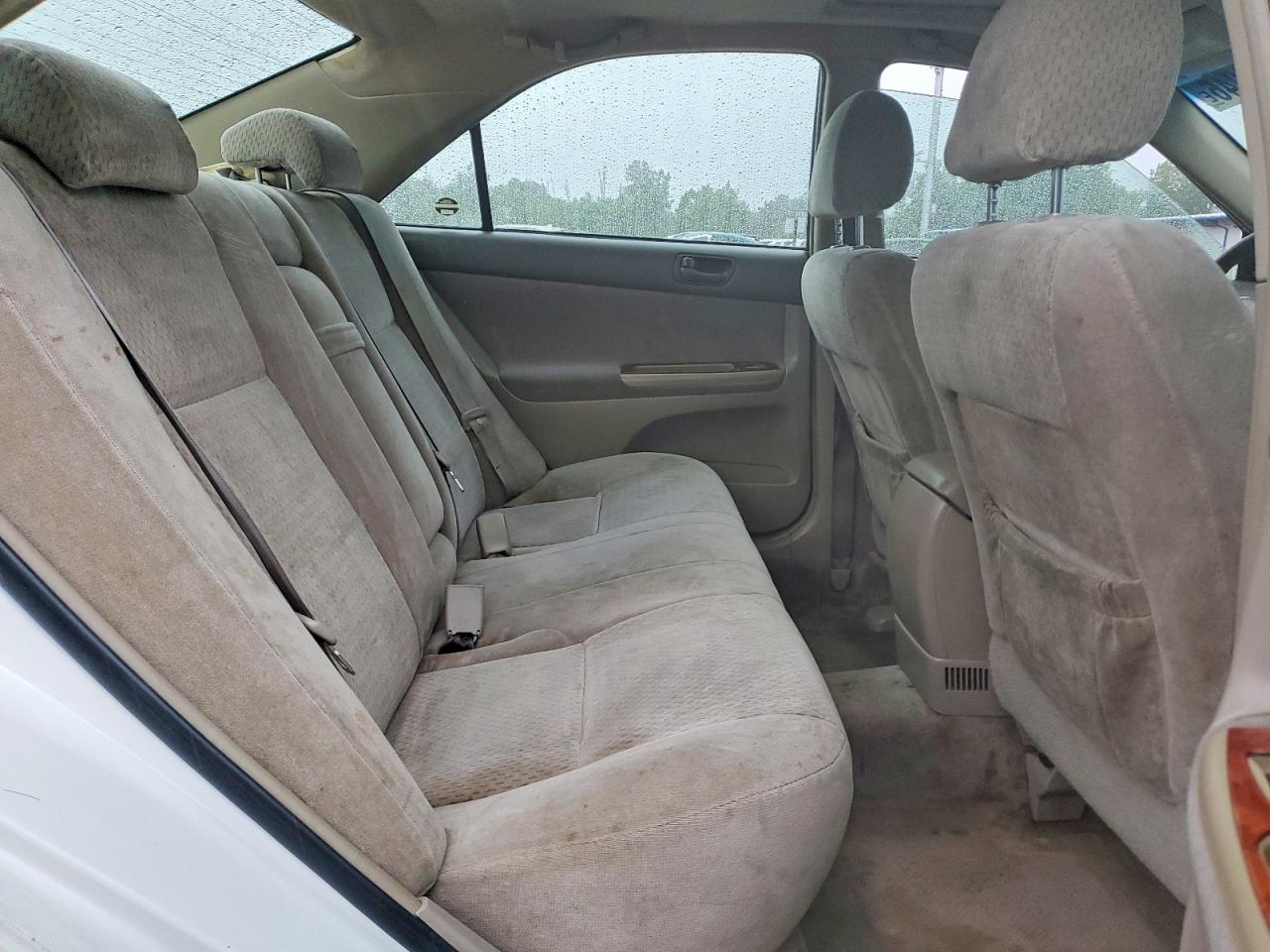 2004 Toyota Camry Le V6 Белый vin: 4T1BF32K04U080448