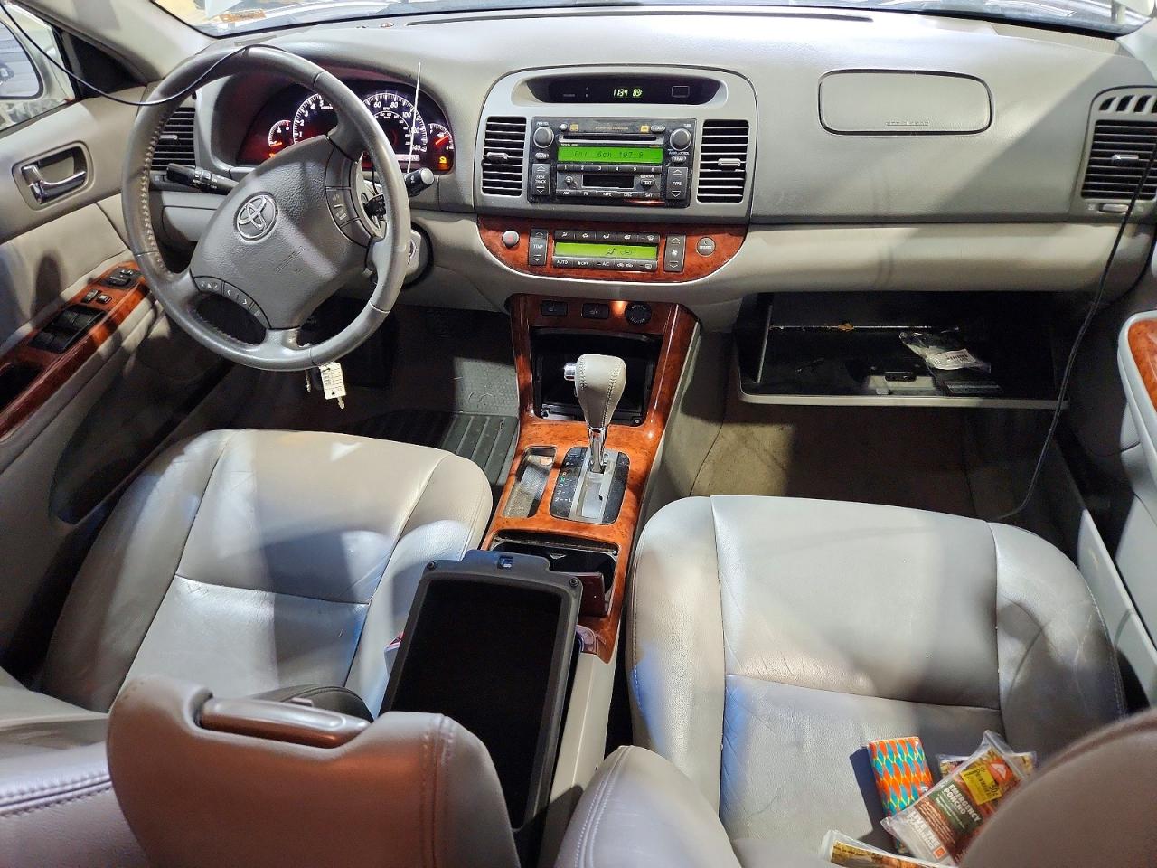 2005 Toyota Camry Xle V6 Silver vin: 4T1BF32K05U092178