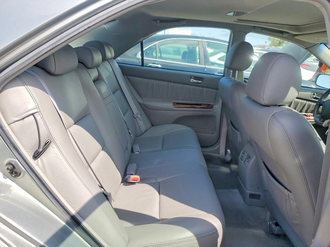 2005 Toyota Camry Xle V6 Gray vin: 4T1BF32K05U619023