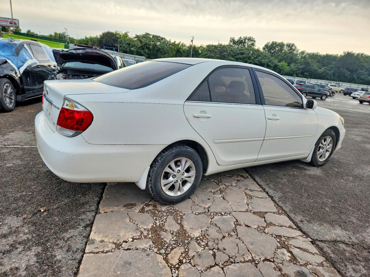 2006 Toyota Camry Le V6 Белый vin: 4T1BF32K06U625146