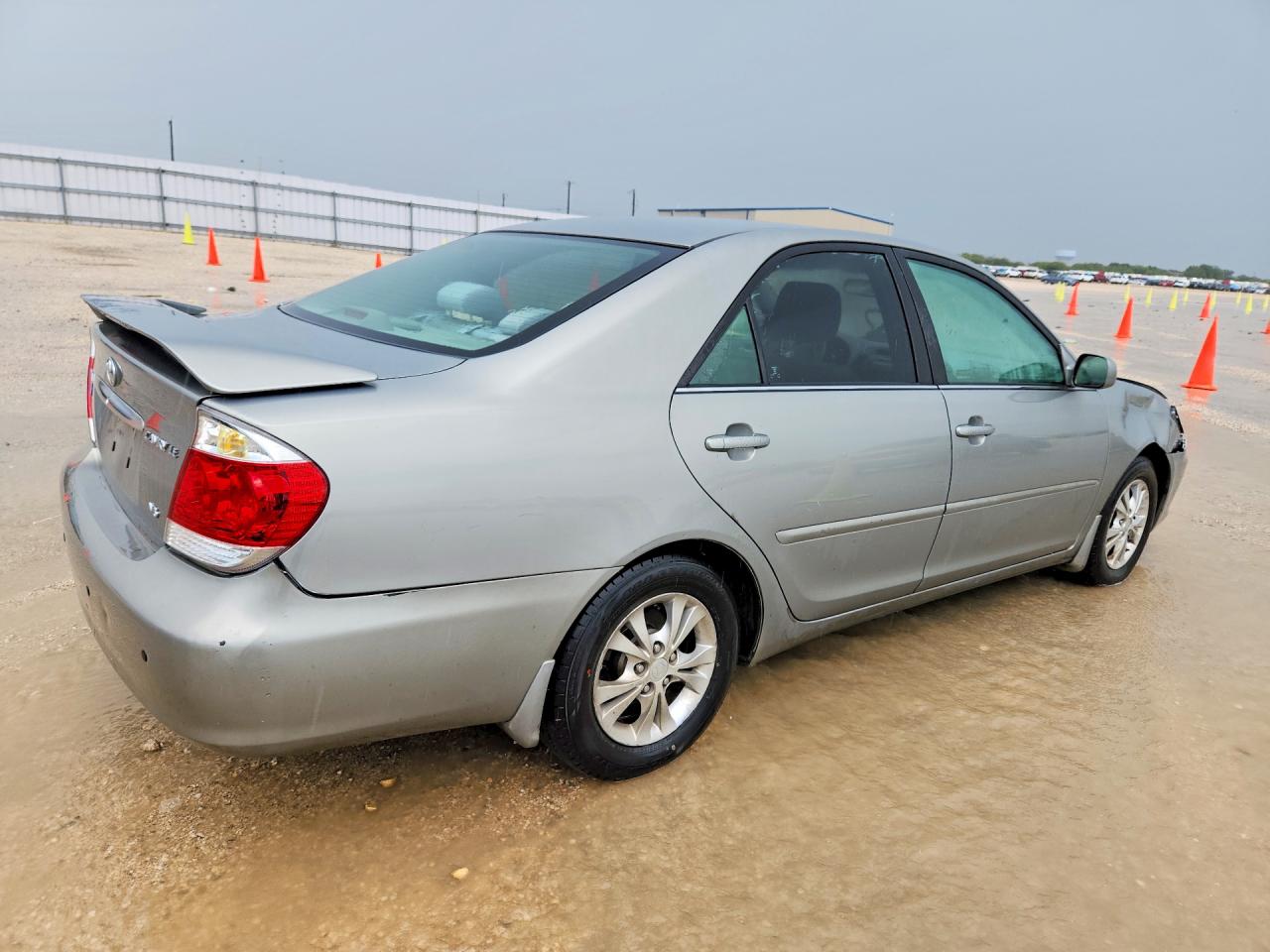 2006 Toyota Camry Le V6 Gray vin: 4T1BF32K06U632002