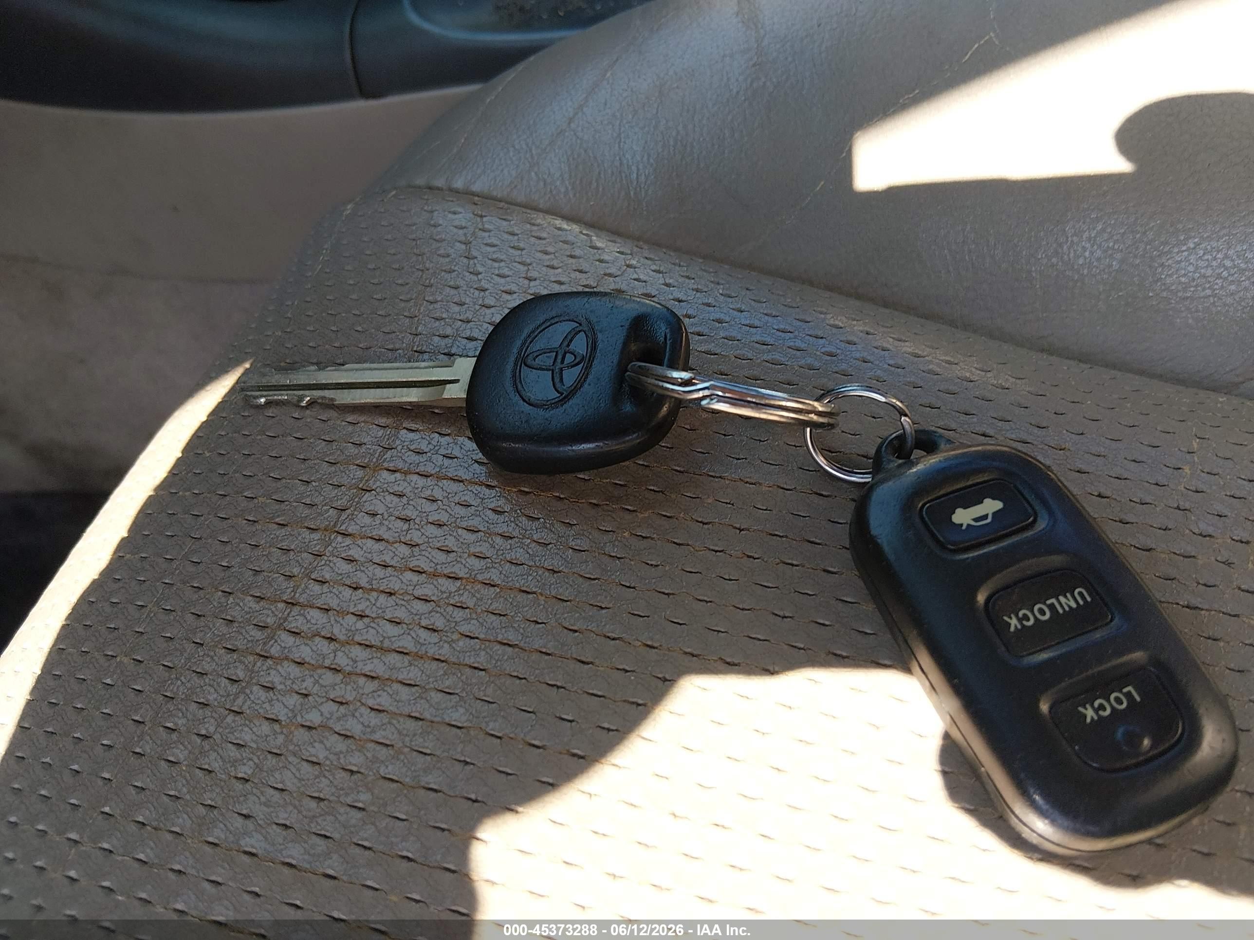 2002 Toyota Camry Se Burgundy vin: 4T1BF32K12U011541