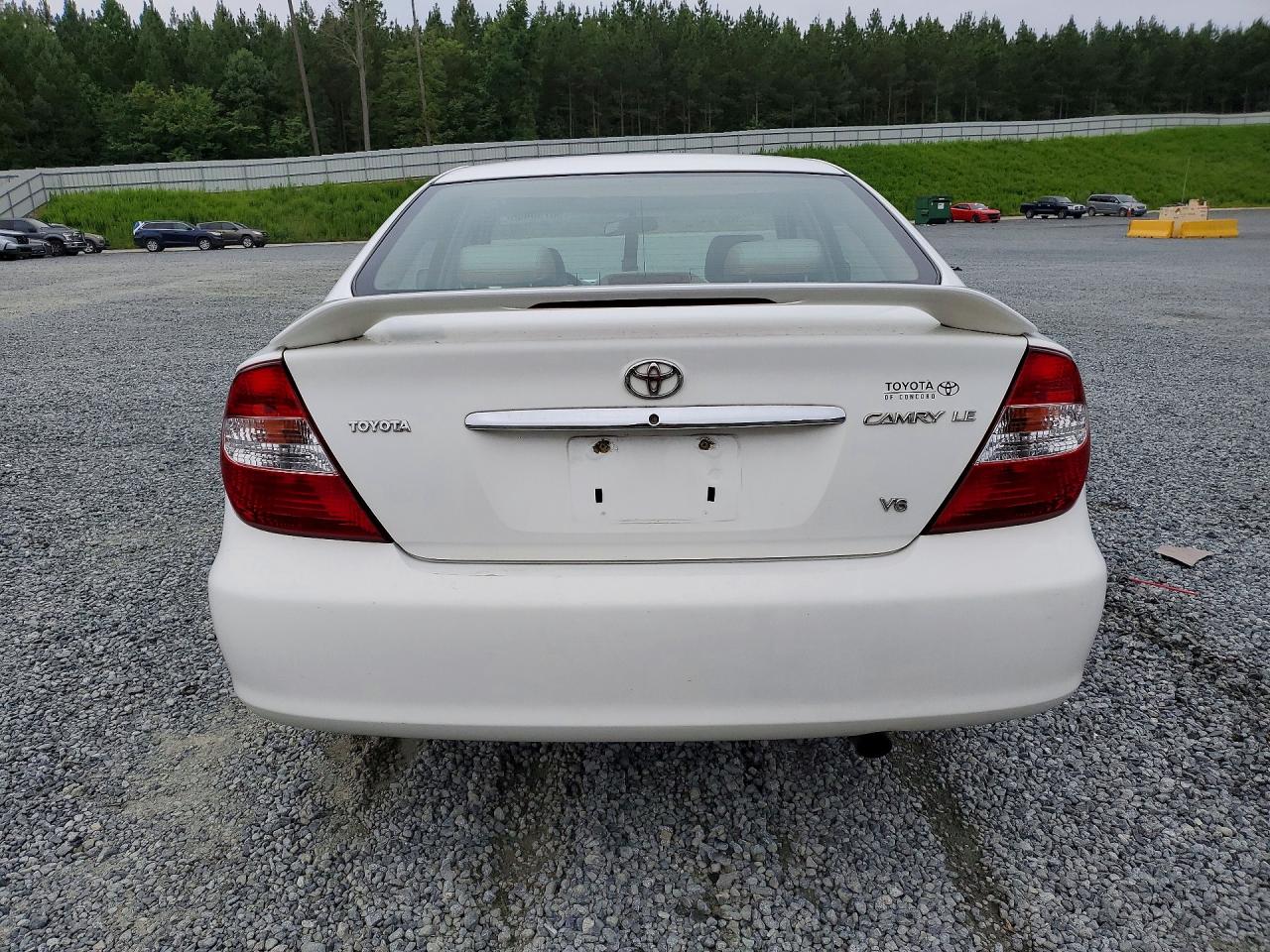 2002 Toyota Camry Le V6 White vin: 4T1BF32K12U019719