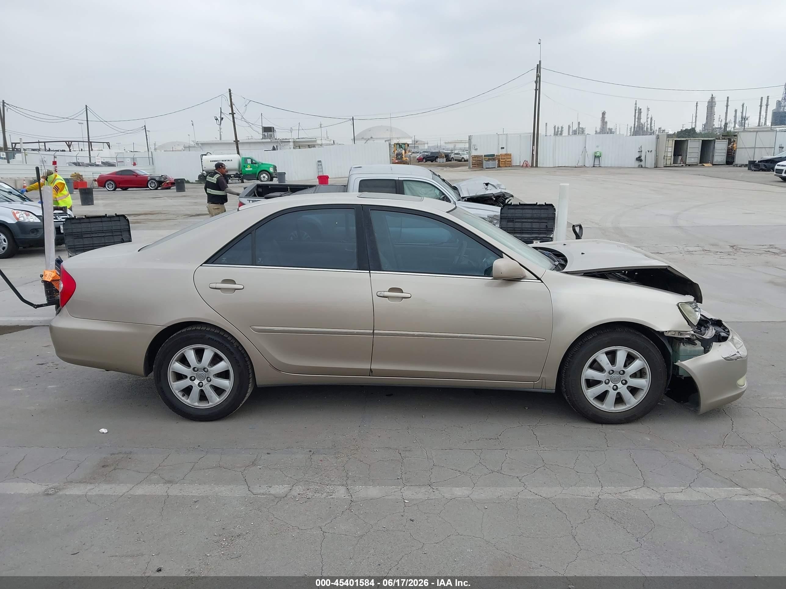 2003 Toyota Camry Xle V6 Gold vin: 4T1BF32K13U052138