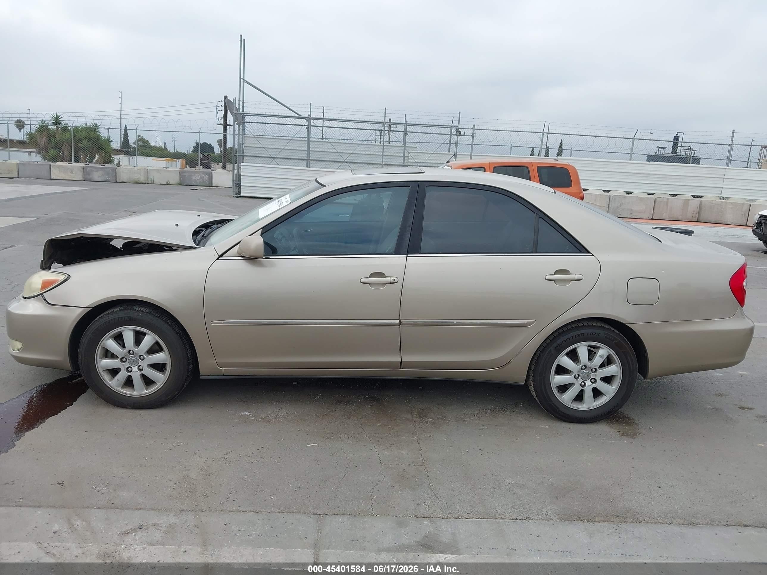 2003 Toyota Camry Xle V6 Gold vin: 4T1BF32K13U052138