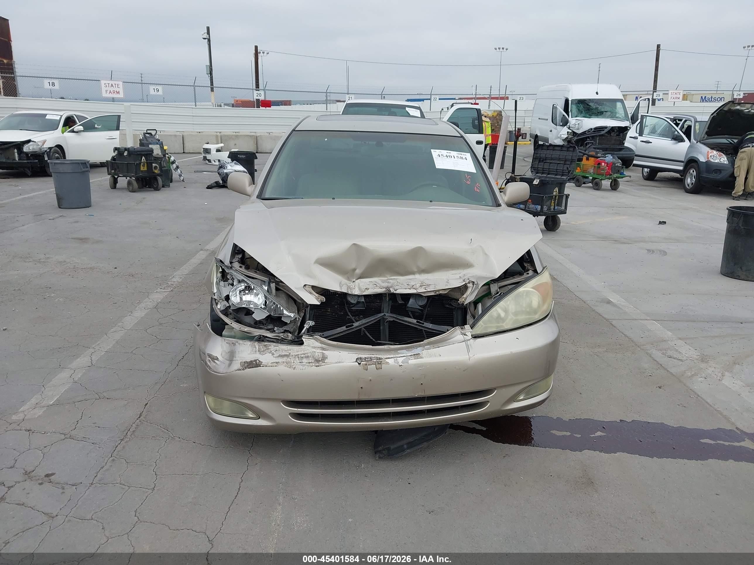 2003 Toyota Camry Xle V6 Gold vin: 4T1BF32K13U052138