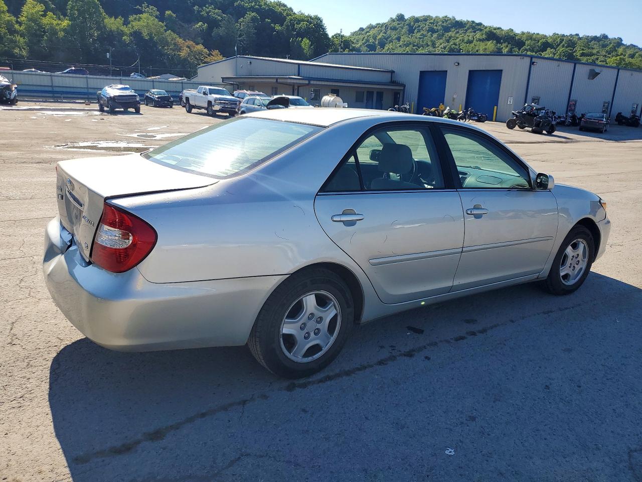 2003 Toyota Camry Le V6 Silver vin: 4T1BF32K13U566359