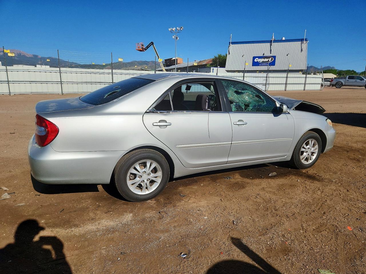 2004 Toyota Camry Le V6 Silver vin: 4T1BF32K14U073279