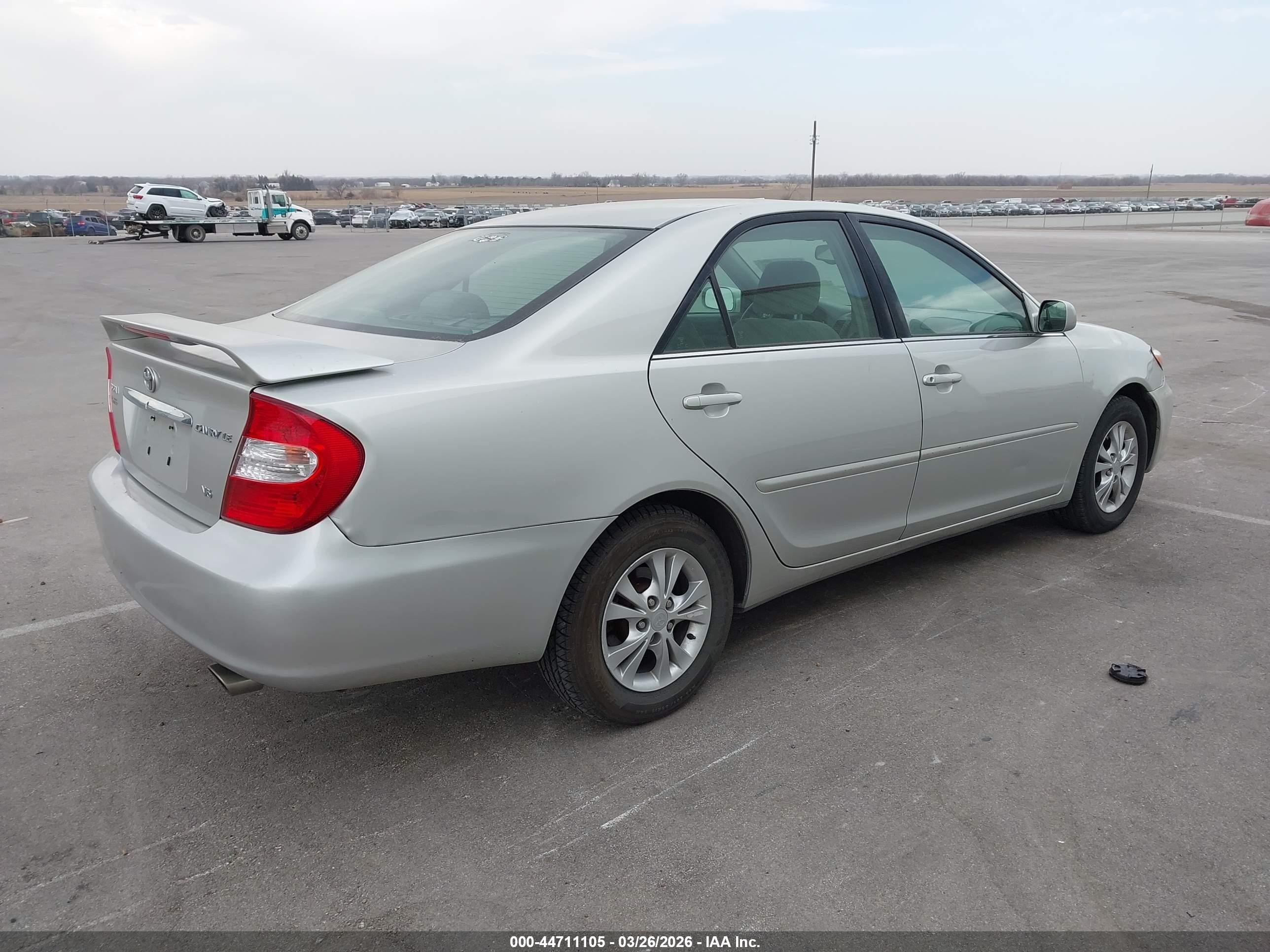 2004 Toyota Camry Le V6 Silver vin: 4T1BF32K14U588718