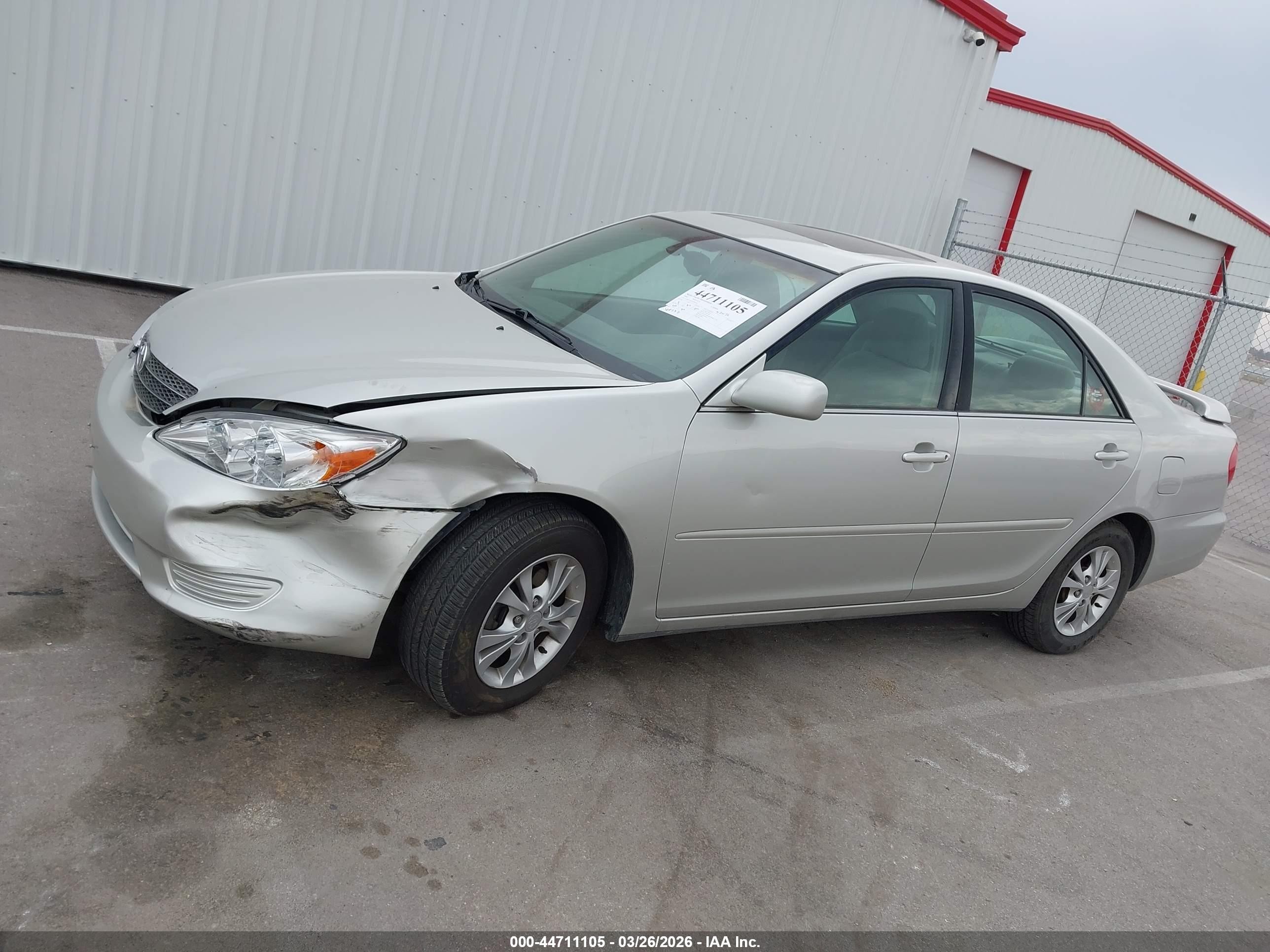 2004 Toyota Camry Le V6 Silver vin: 4T1BF32K14U588718