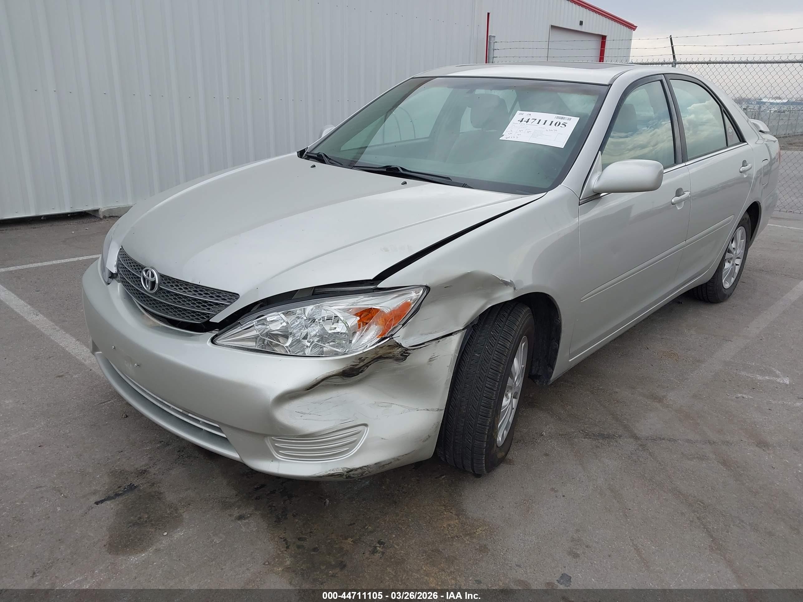 2004 Toyota Camry Le V6 Silver vin: 4T1BF32K14U588718