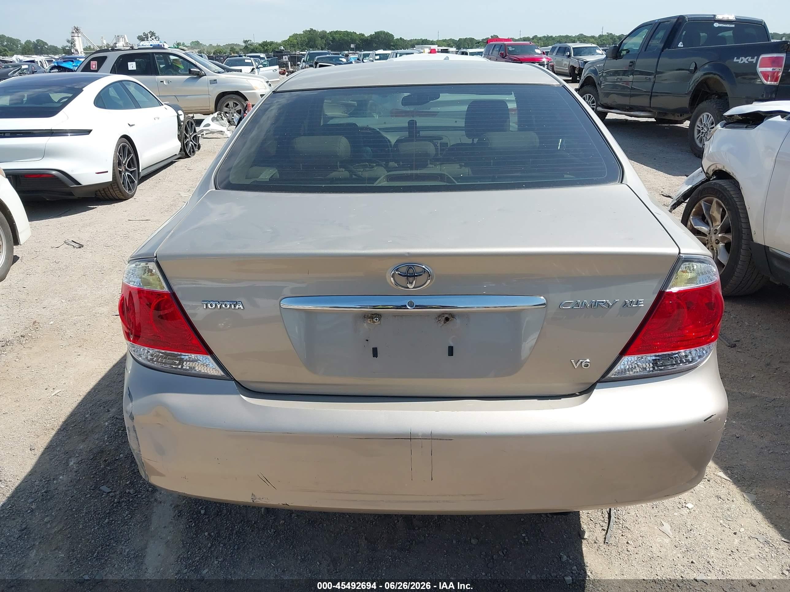2005 Toyota Camry Xle V6 Champagne vin: 4T1BF32K15U095591
